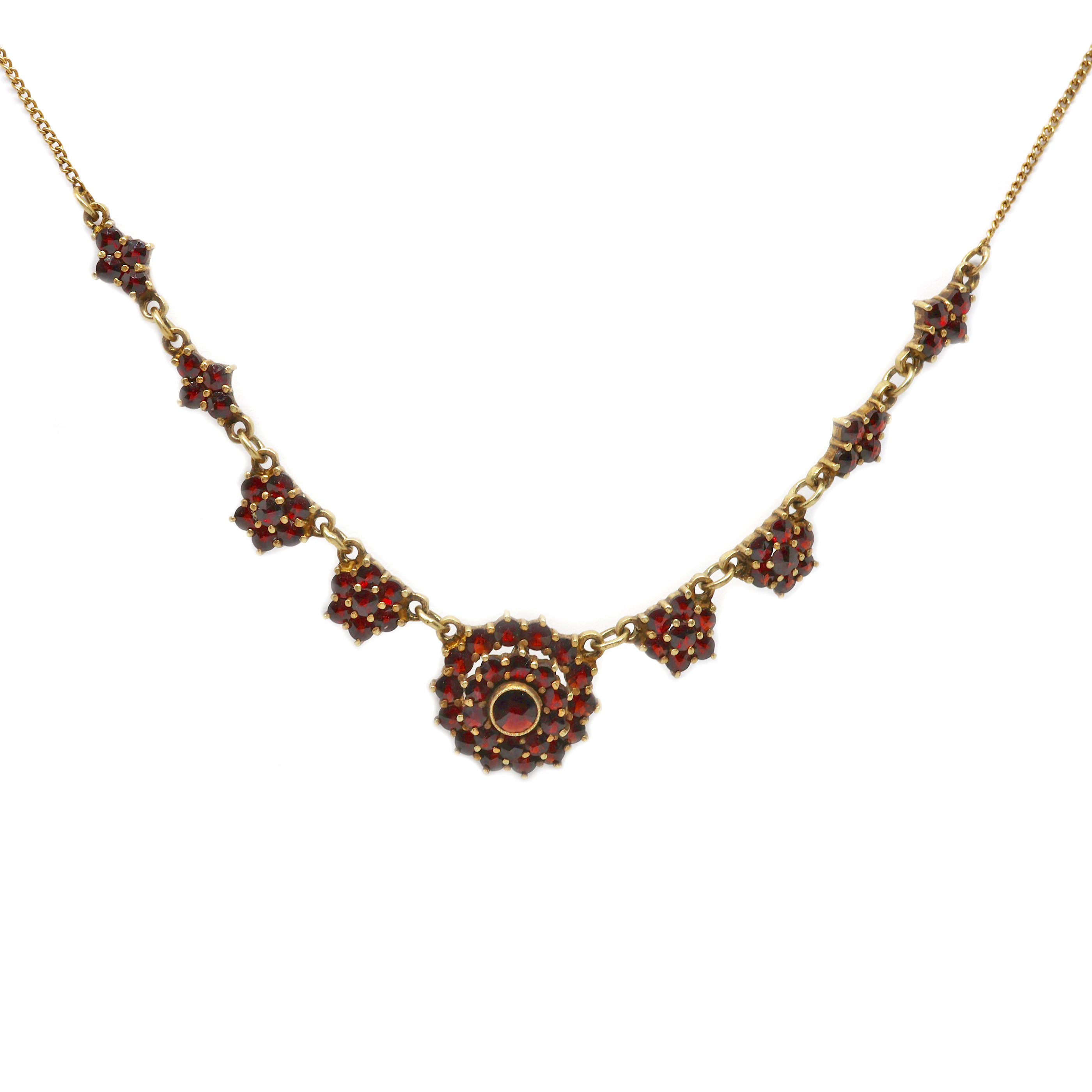 Stříbrný náhrdelník s českými granáty