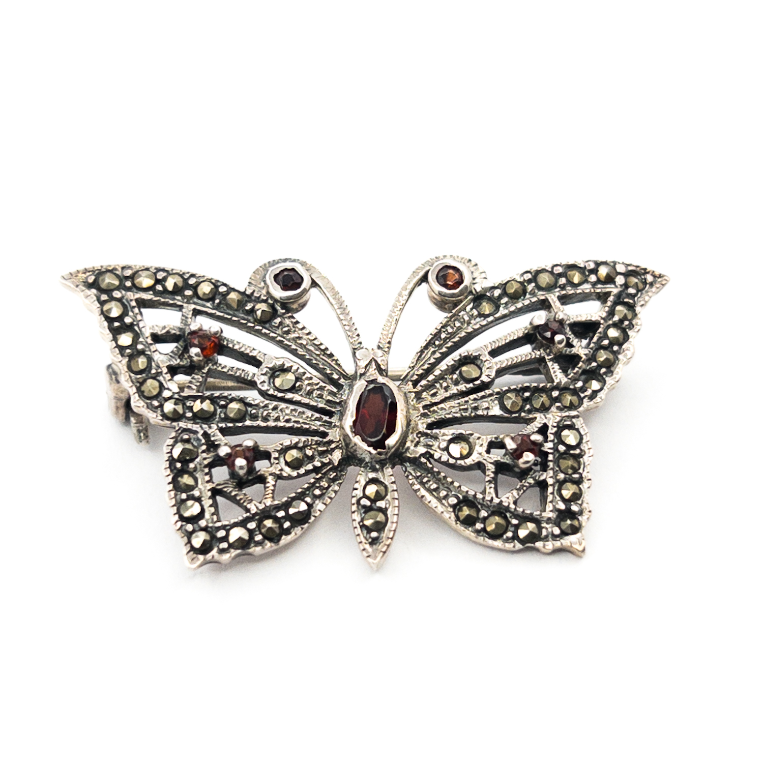 Stříbrná brož, motýl