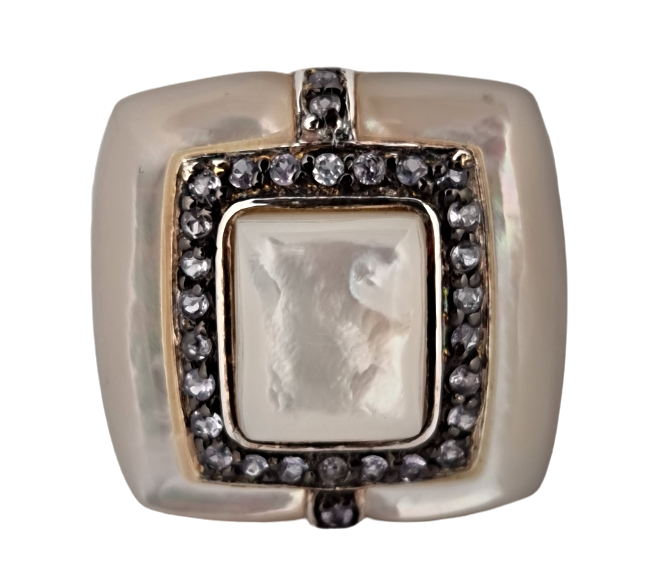 Stříbrný prsten s perleťovým čtvercem