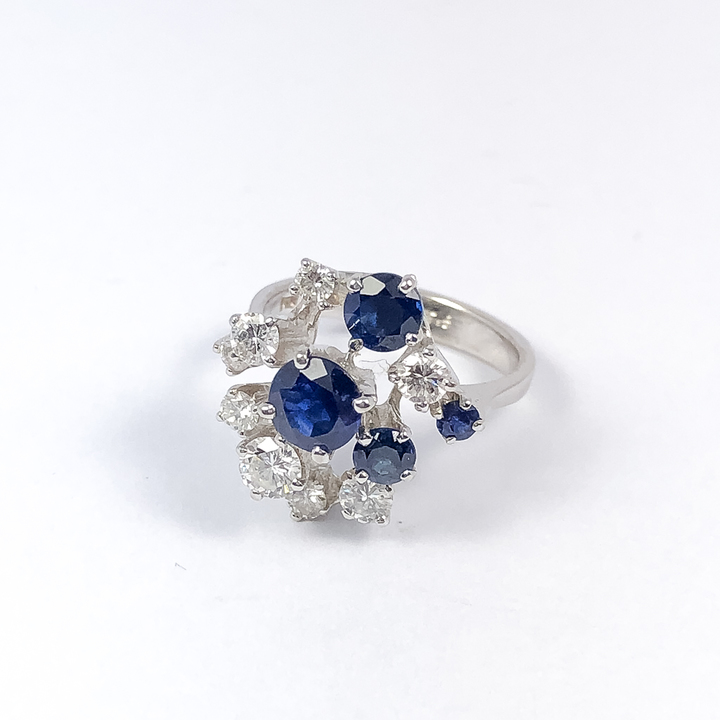 Zlatý prsten s brilianty 0,79 ct a přírodními safíry 1,9 ct