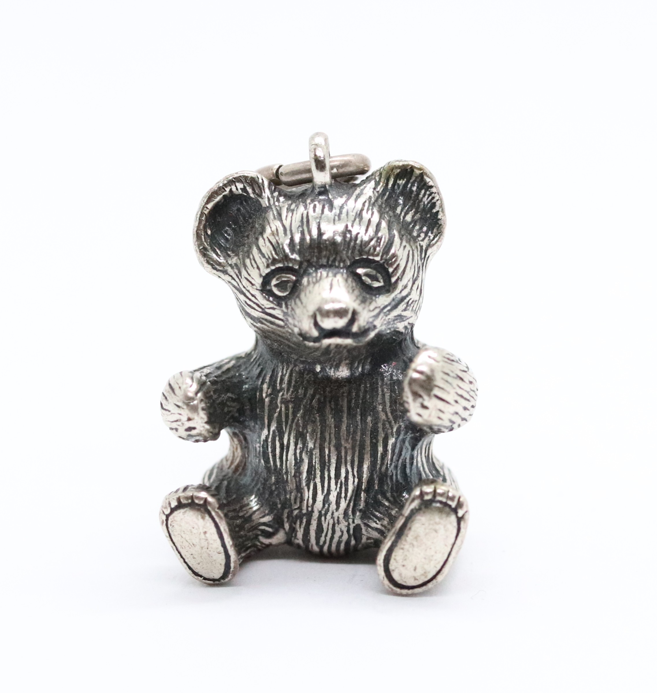 Stříbrný přívěsek - medvídek