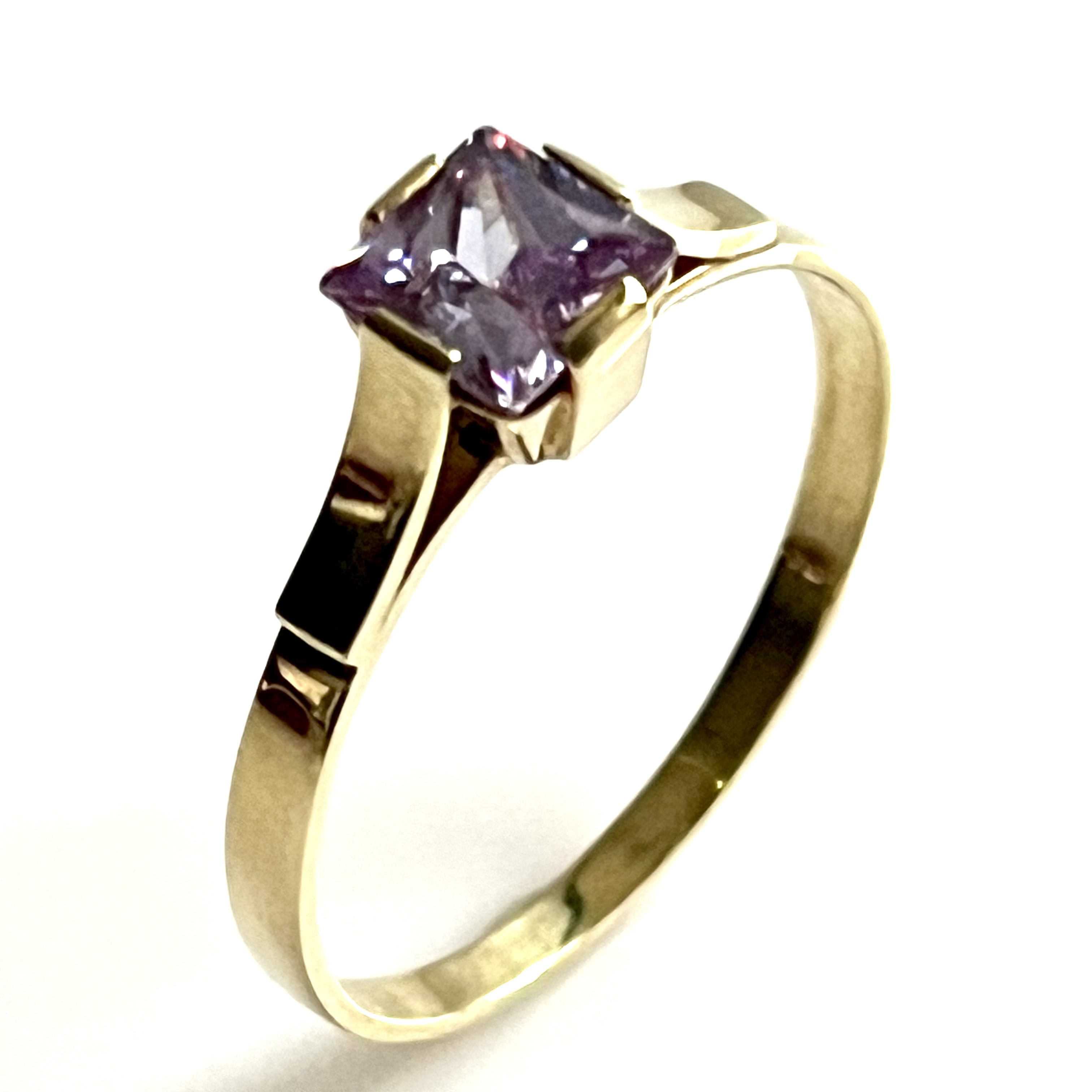 Zlatý prsten 14 karátů velká velikost číslo 66