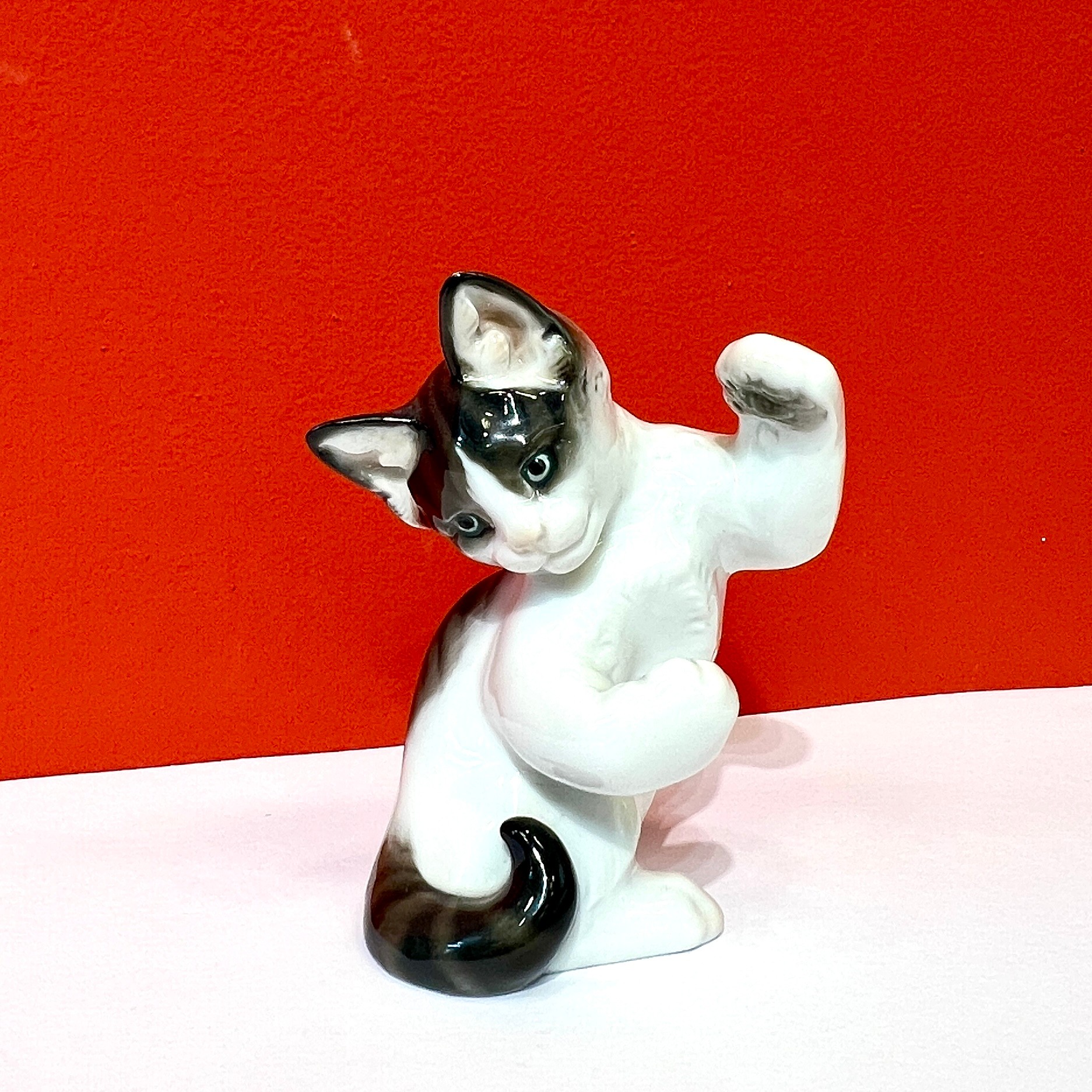 Rosenthal, Hrající si kotě