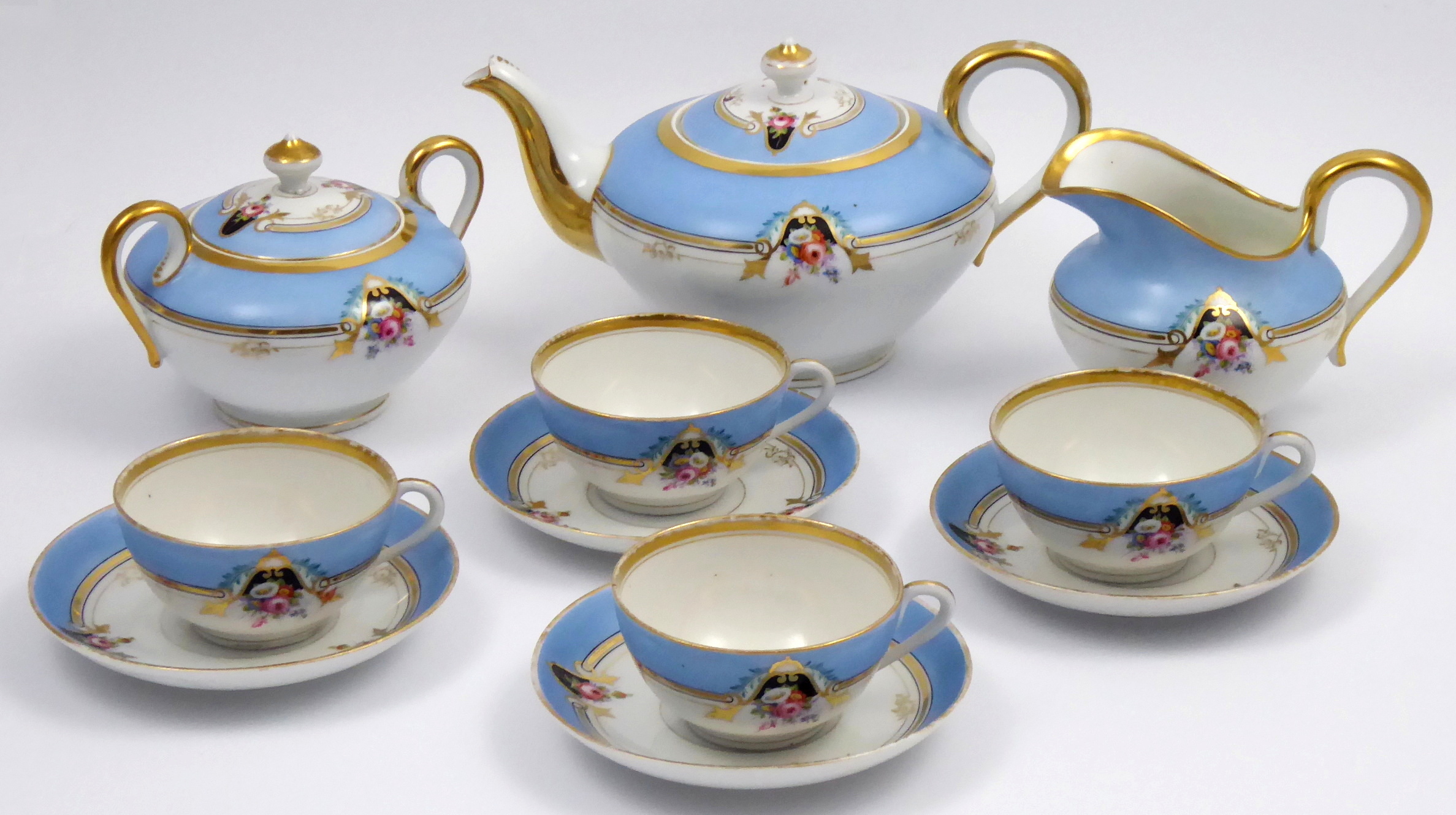 Servis s ručně zlacenými festony – Doccia