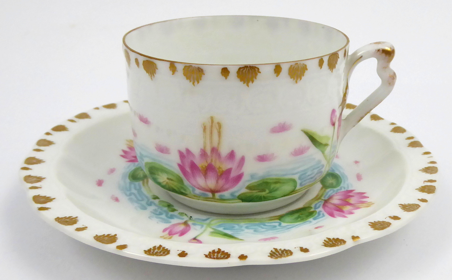 Šálek s lotosy – Rosenthal, Carmen