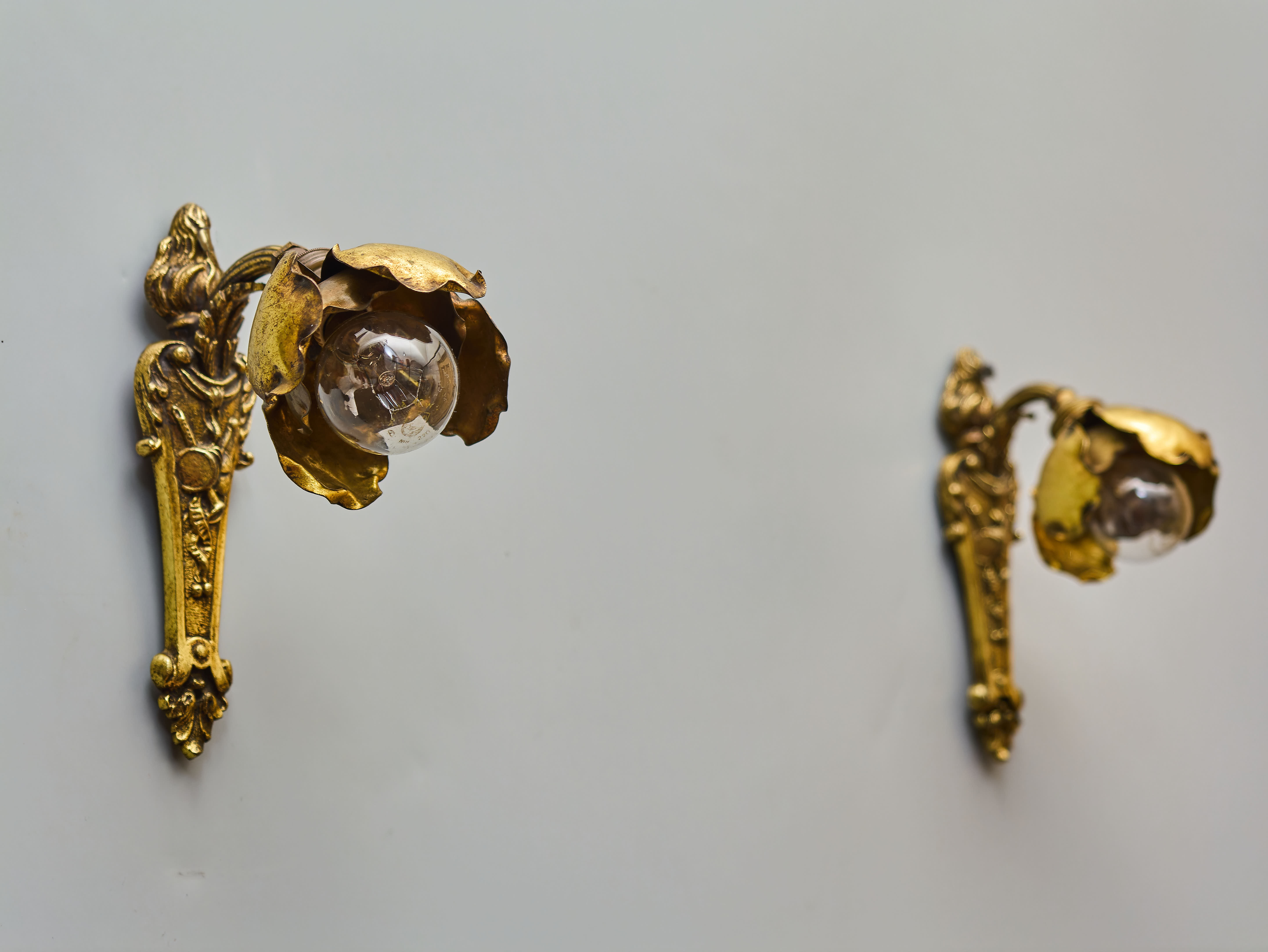 Nástěnné lampy úzké květy