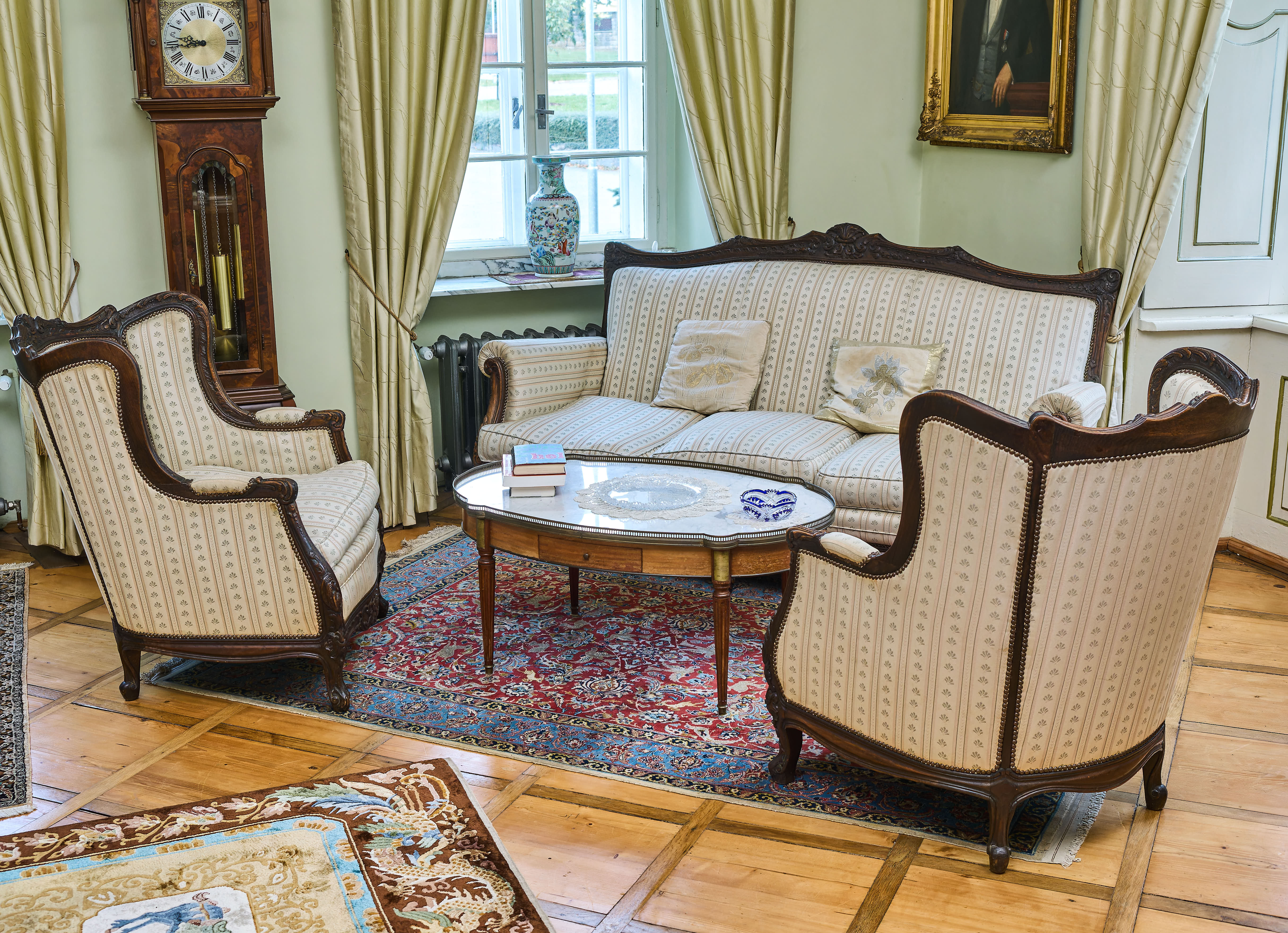 Vyřezávaná starožitná sedací souprava Ludvík XV