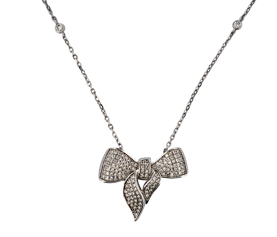 Stříbrný náhrdelník „mašlička“