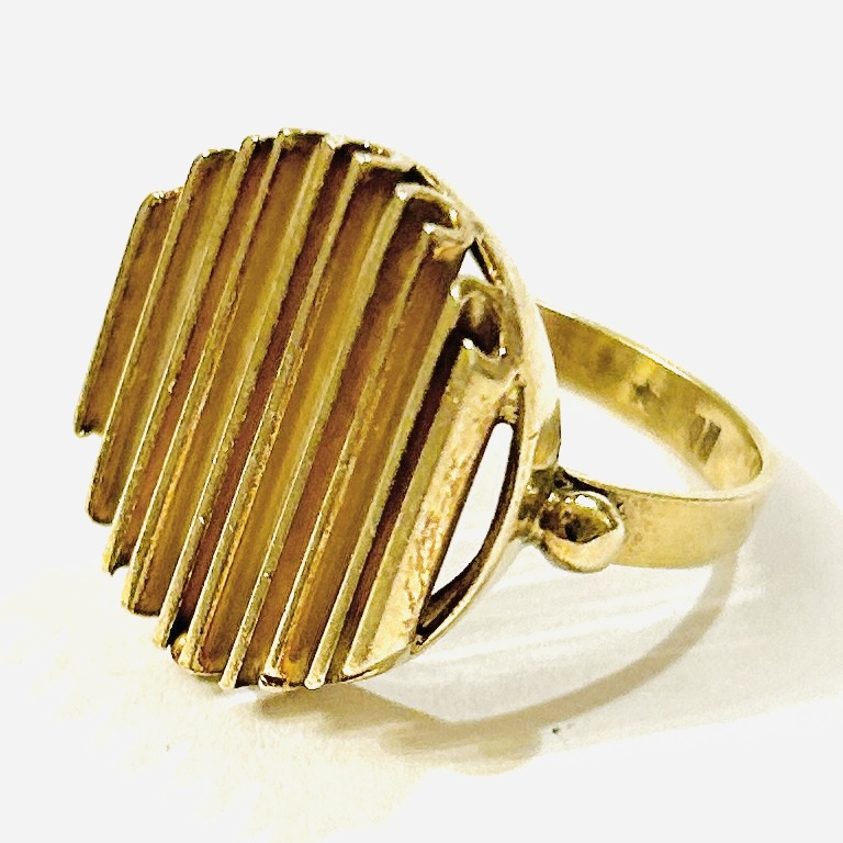 Stříbrný zlacený modernistický prsten