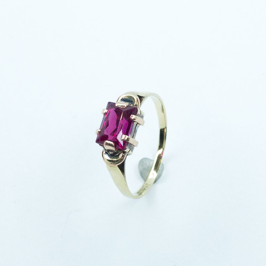 Starožitný zlatý prsten