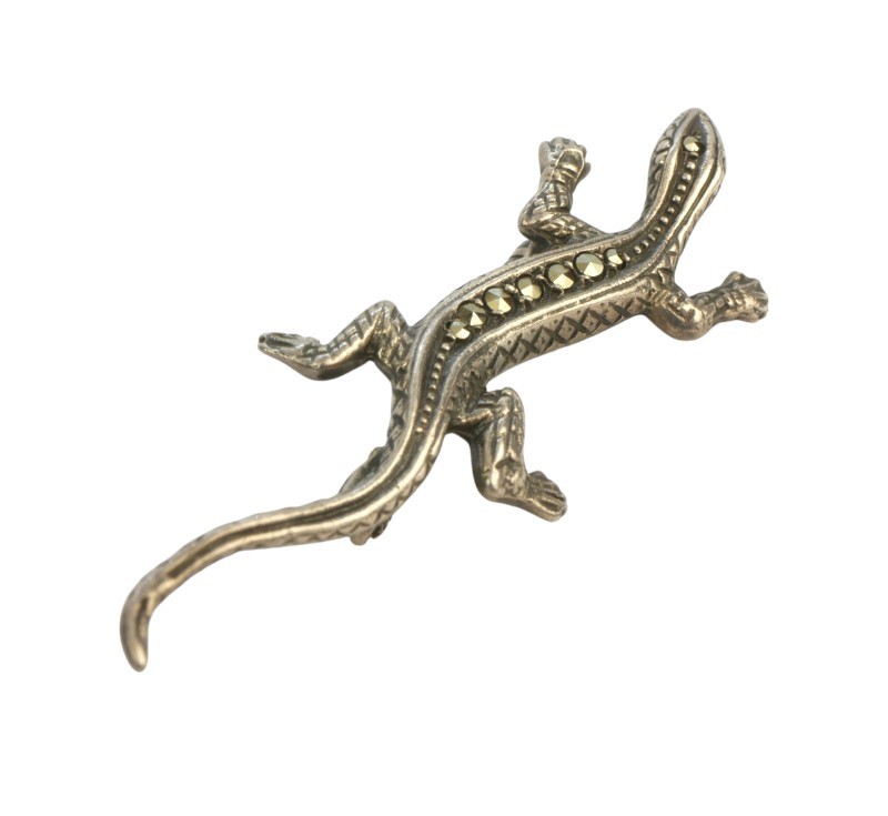 Stříbrná brož s markazity, ještěrka