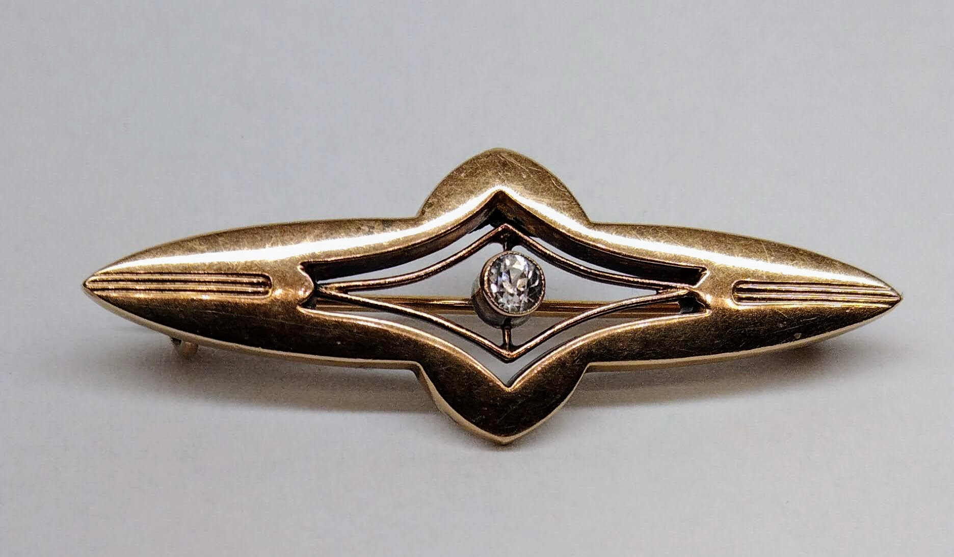 Zlatá secesní brož s diamantem