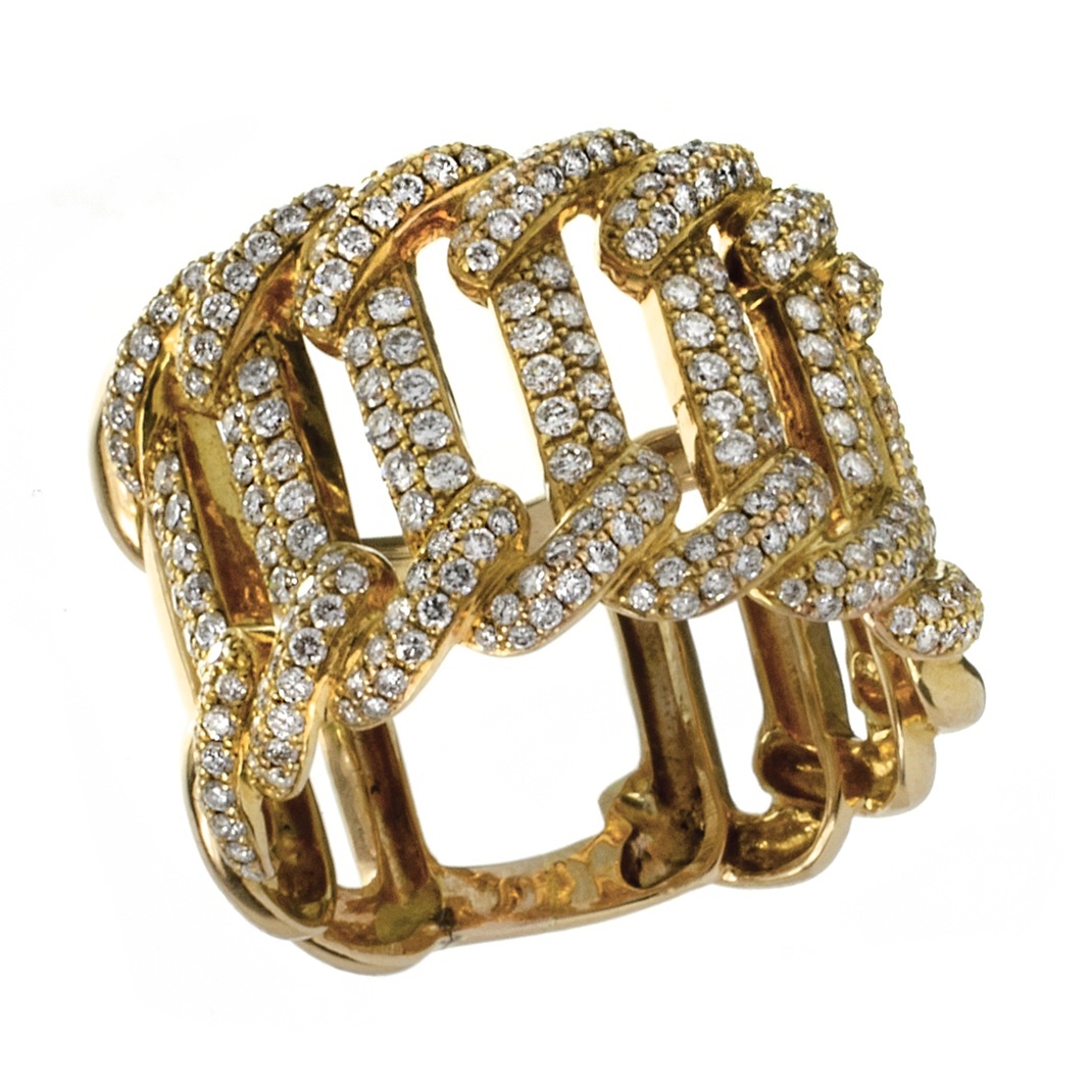 Zlatý prsten zdobený brilianty