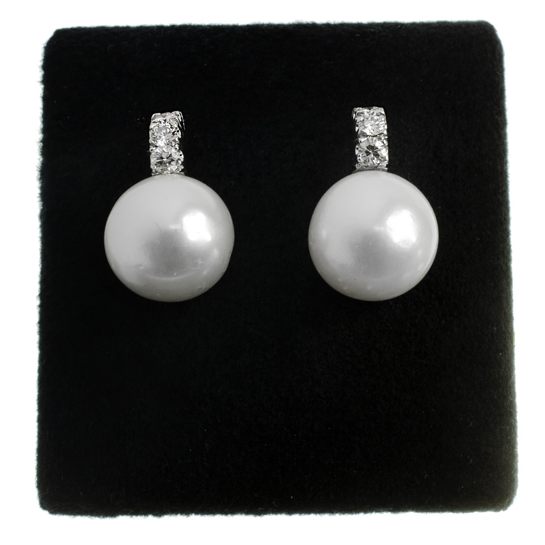 Zlaté náušnice s perlami a brilianty