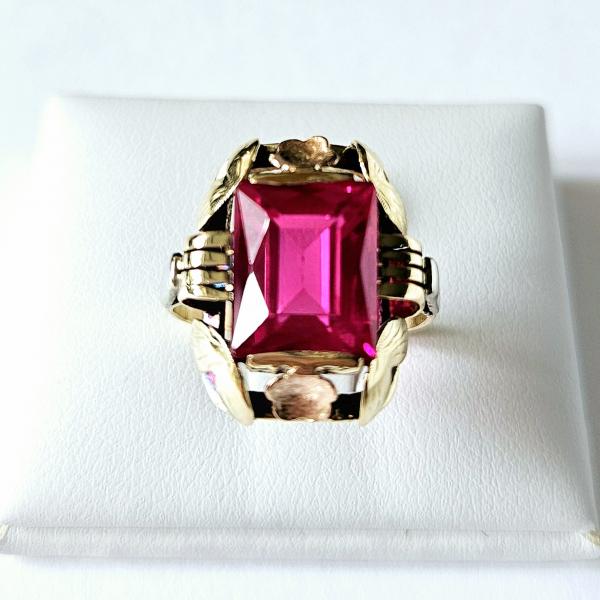 Masivní starožitný zlatý prsten – historický punc Lvíček 5,12 gramů