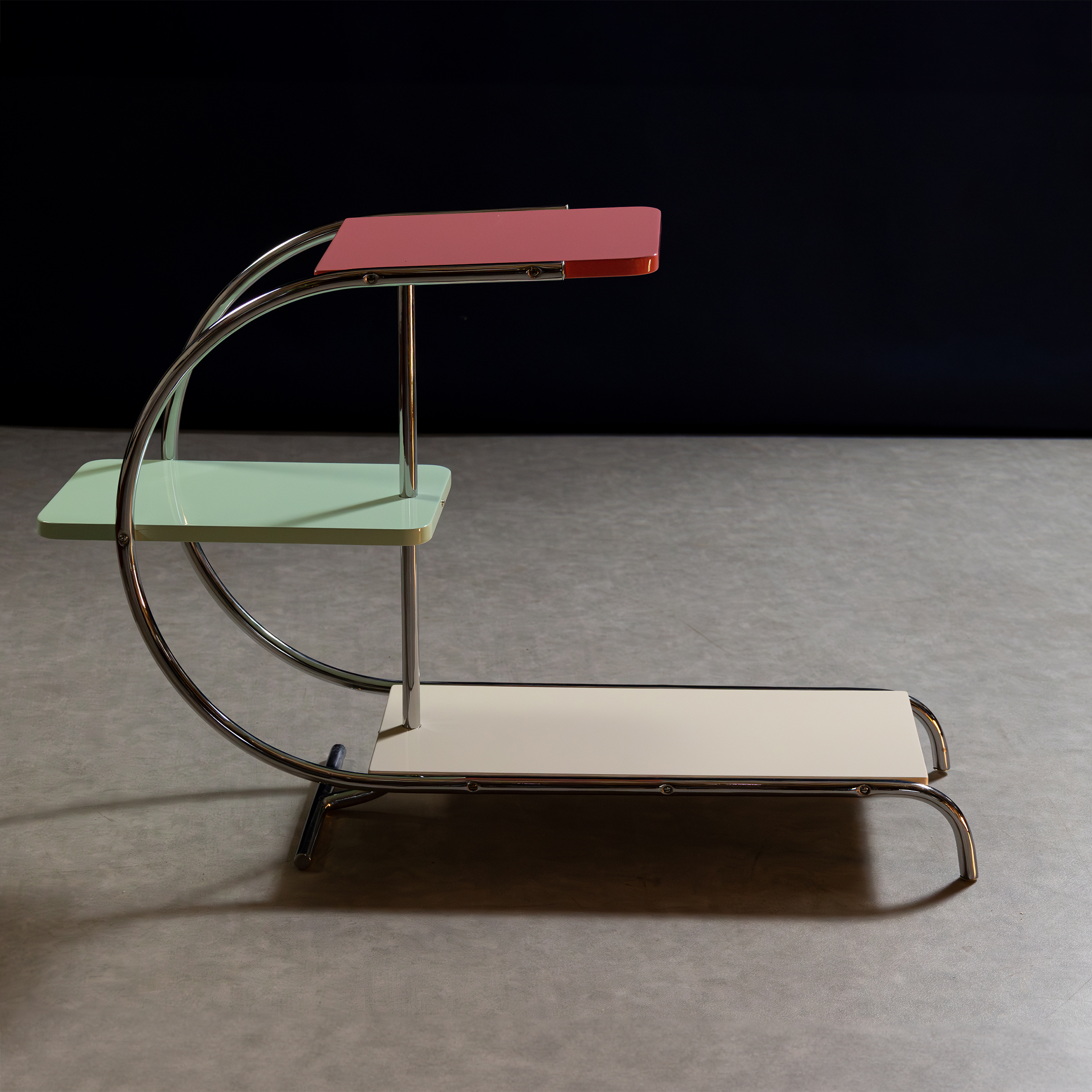 kVĚTINOVÝ ETAŽER-UP ZÁVODY-J. HALABALA