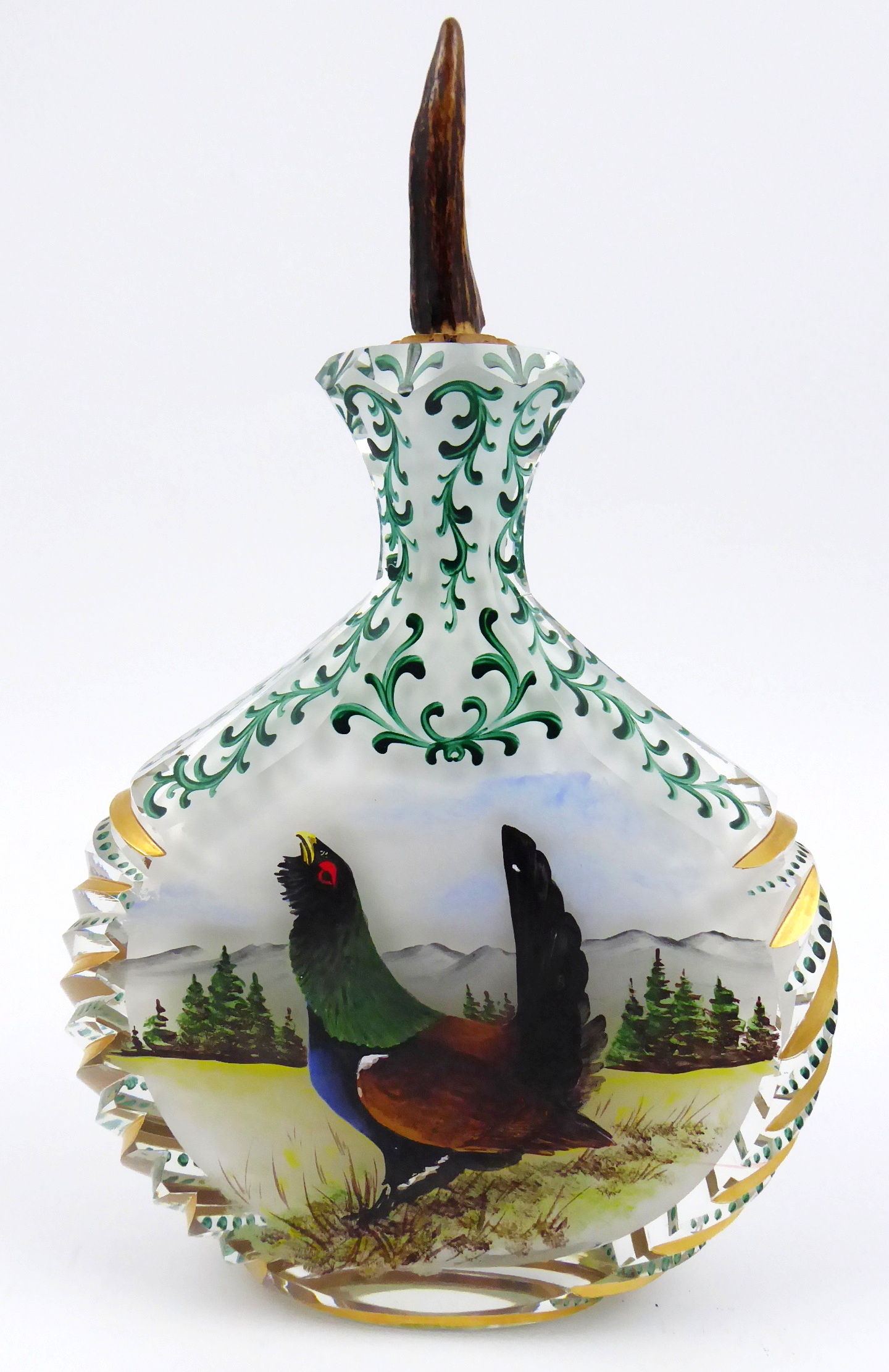 Láhev ve tvaru čutory s jelenem v říji