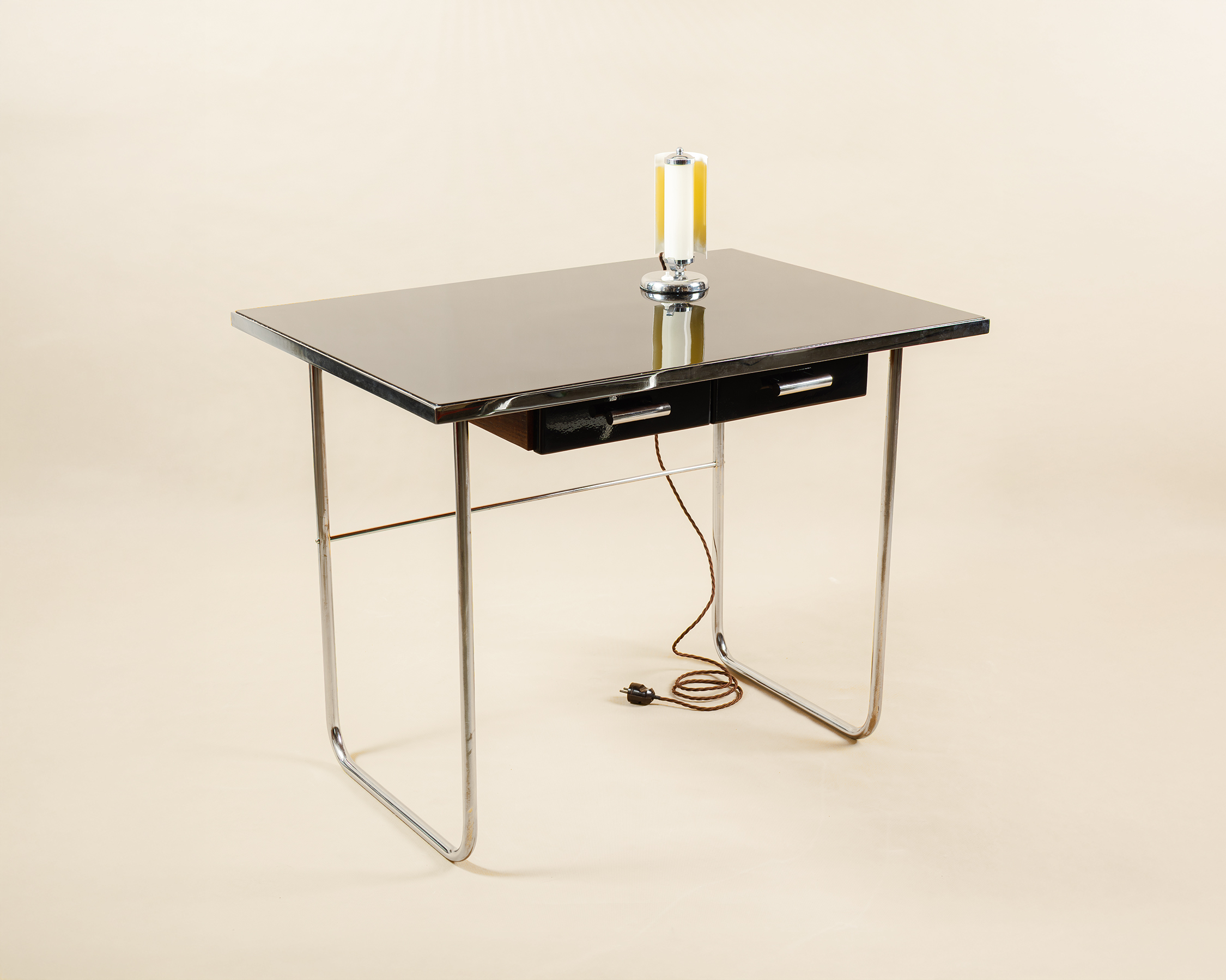 PSACÍ STŮL-FUNCIONALISMUS, BAUHAUS