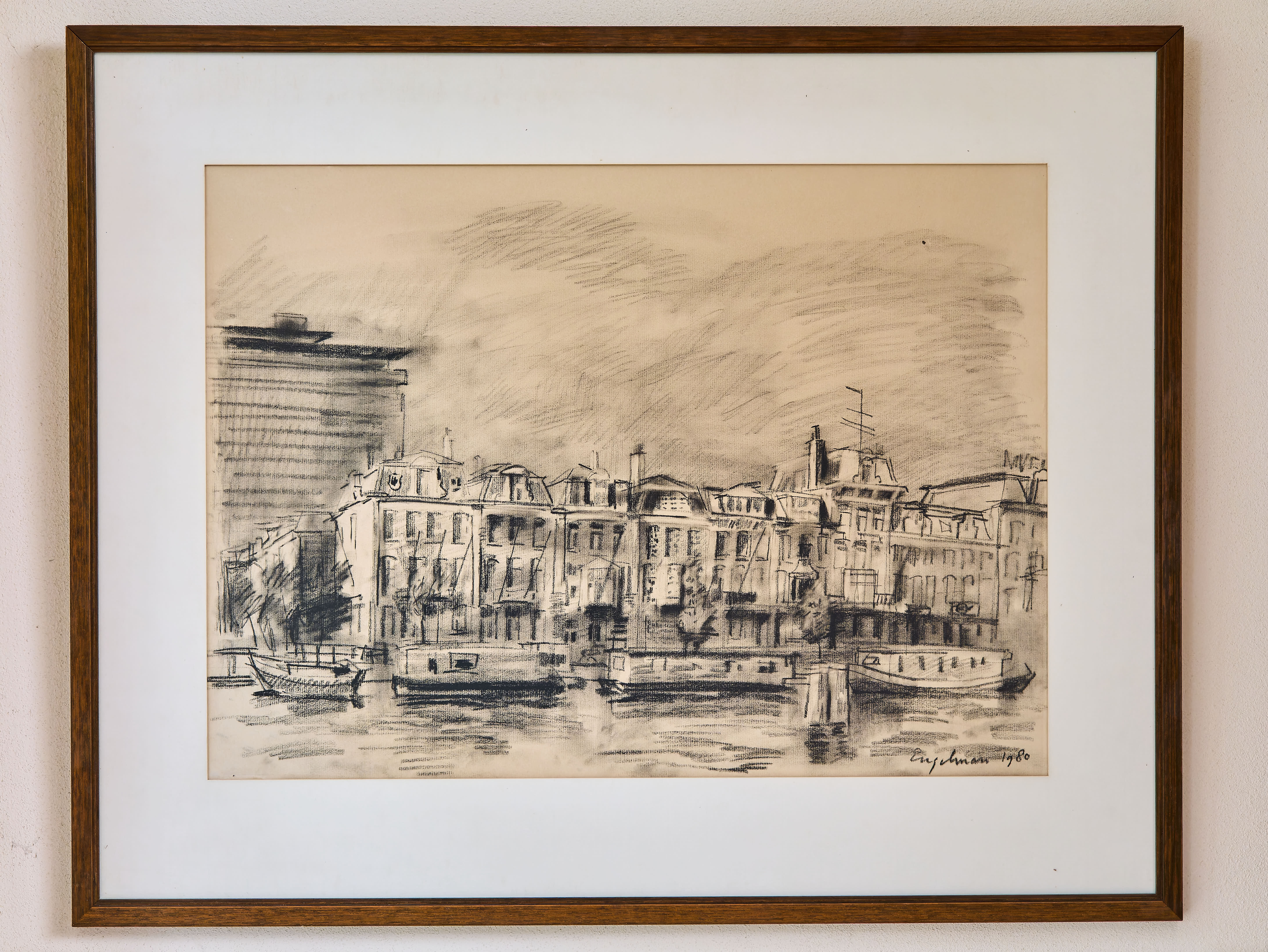 Kresba uhlem Engelman 1980, městské nábřeží, Amsterdam