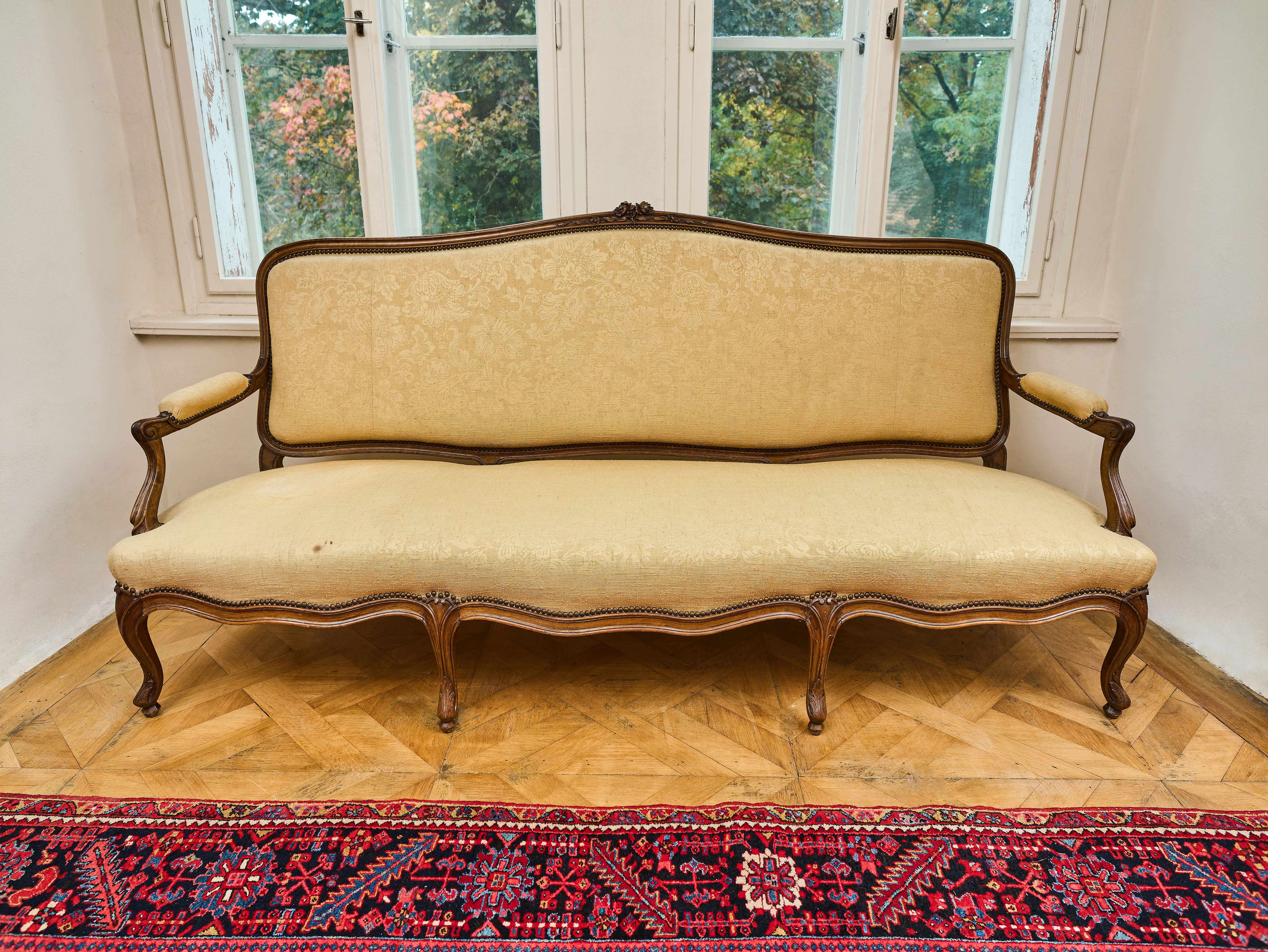 Velká starožitná sofa Ludvík XV