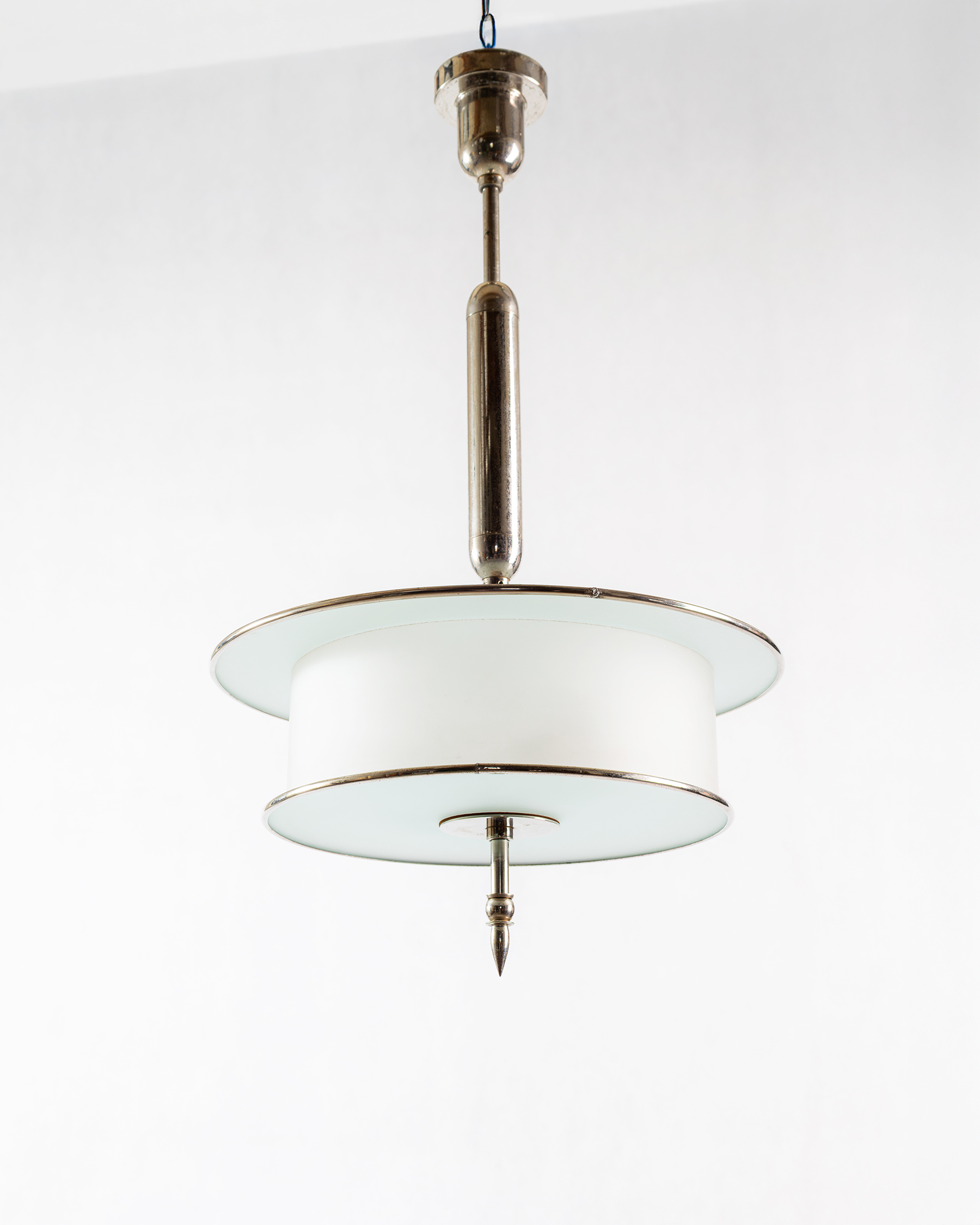 SKLENĚNÝ LUSTR-FUNKCIONALISMUS, BAUHAUS