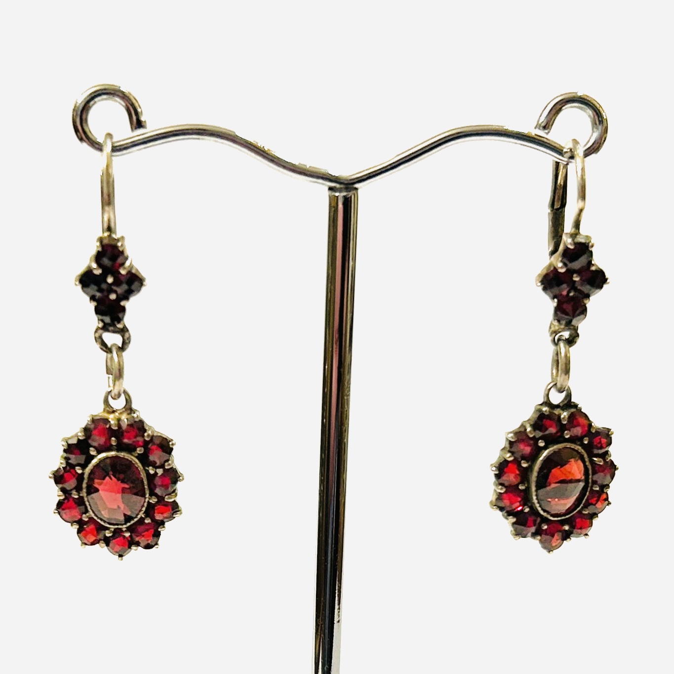 Stříbrné starožitné visací náušnice s českými granáty a almandiny