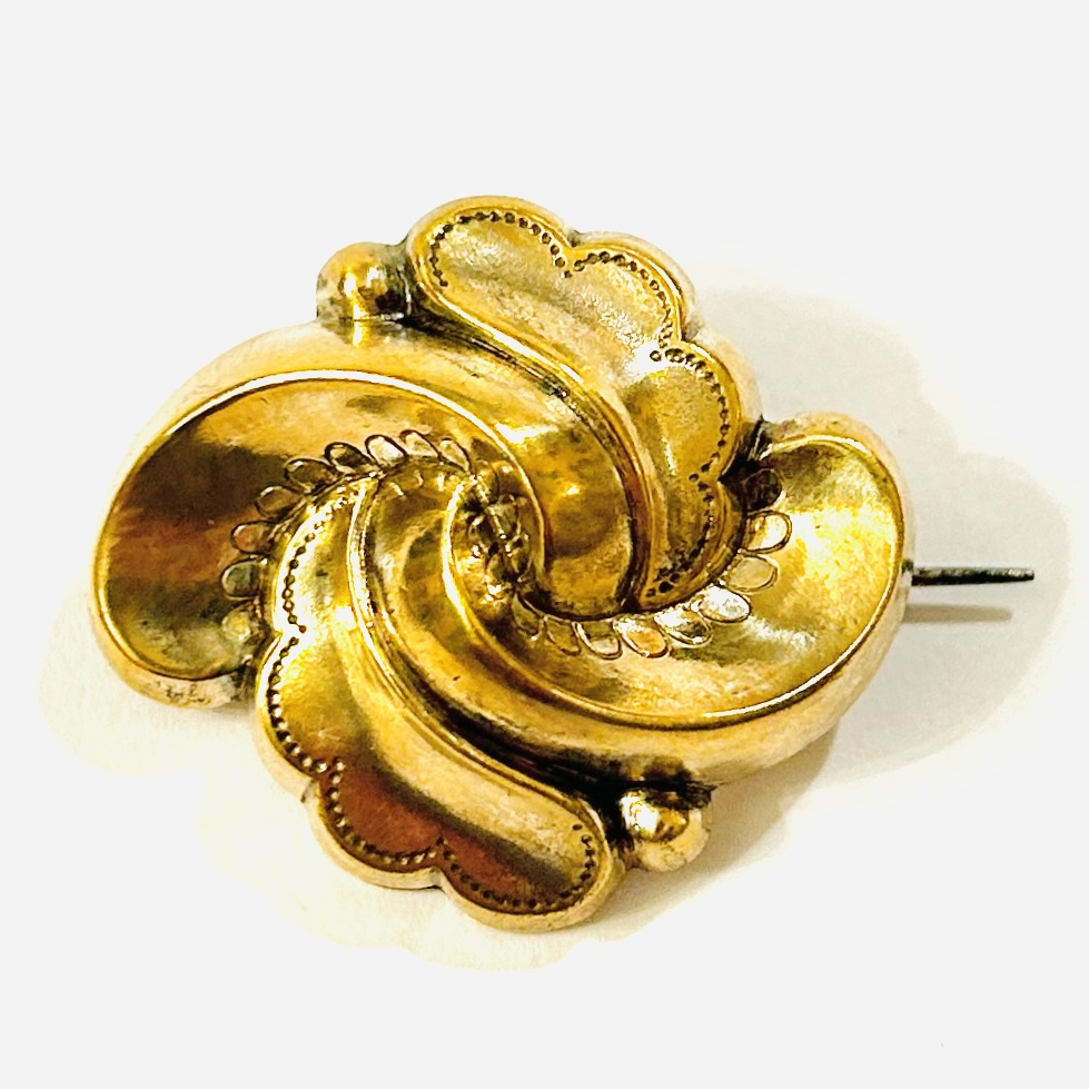 Zlacená biedermeierová brož „uzel“