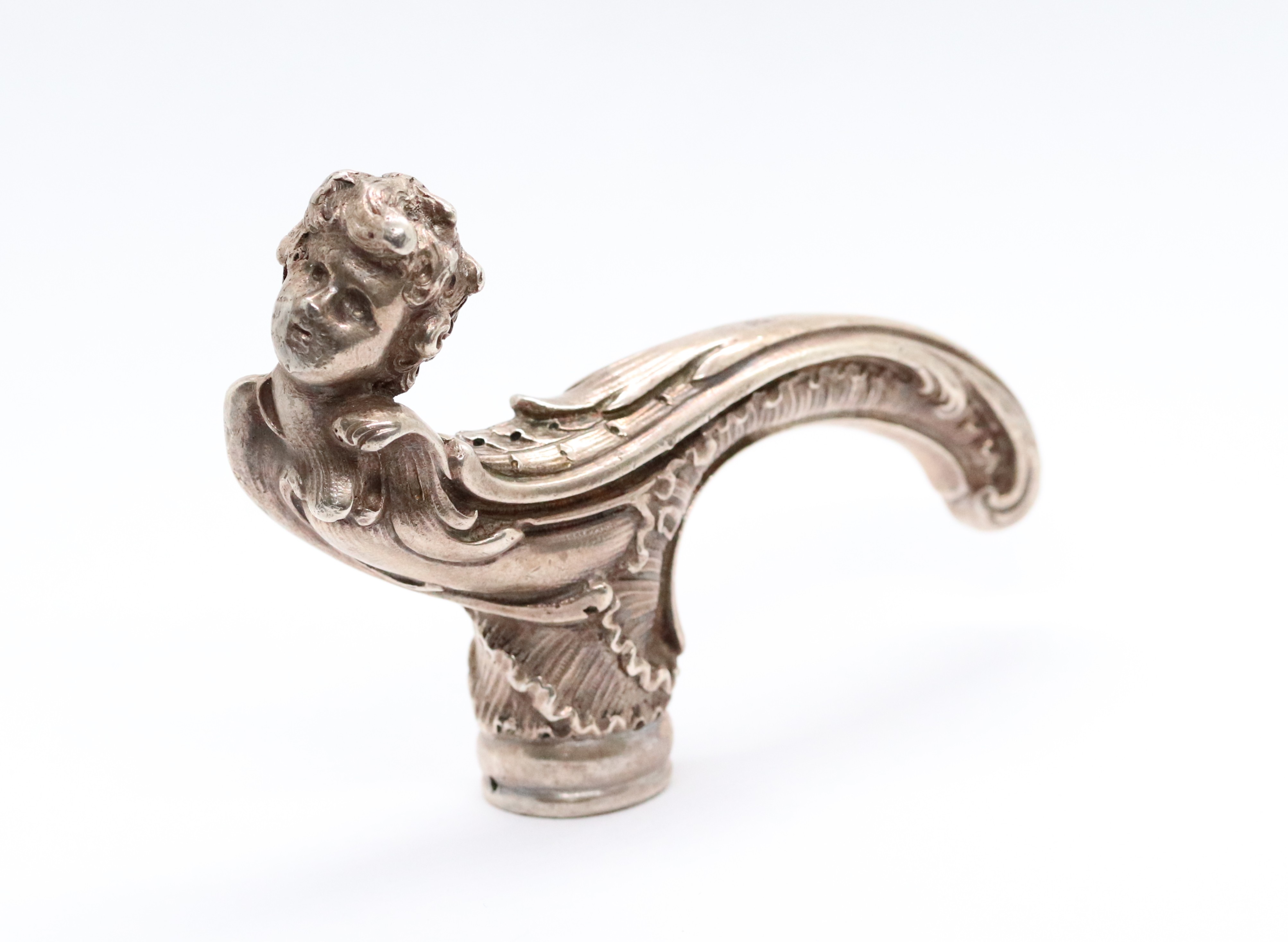 Stříbrná rukojeť k hůlce