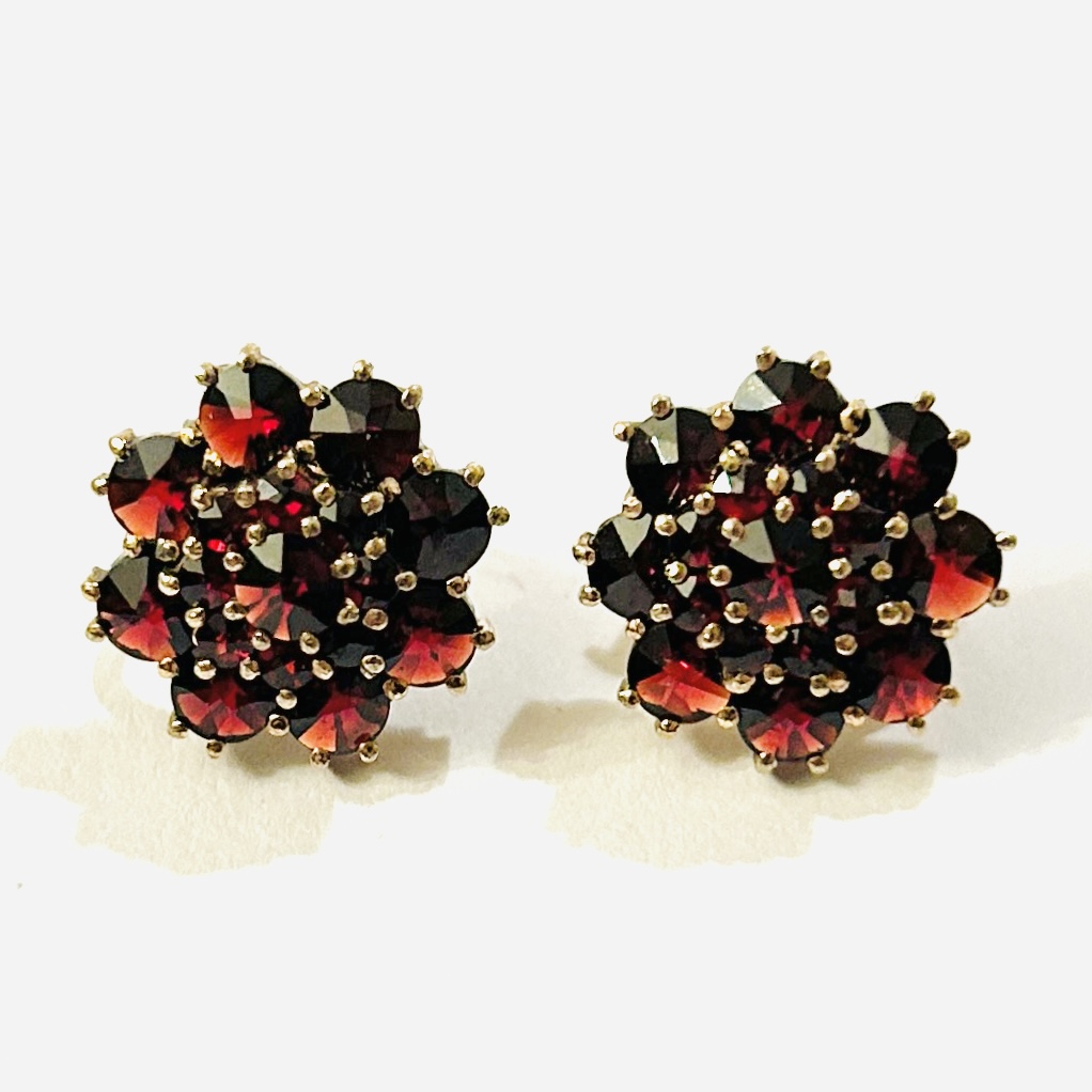 Stříbrné zlacené starožitné náušnice s českými granáty