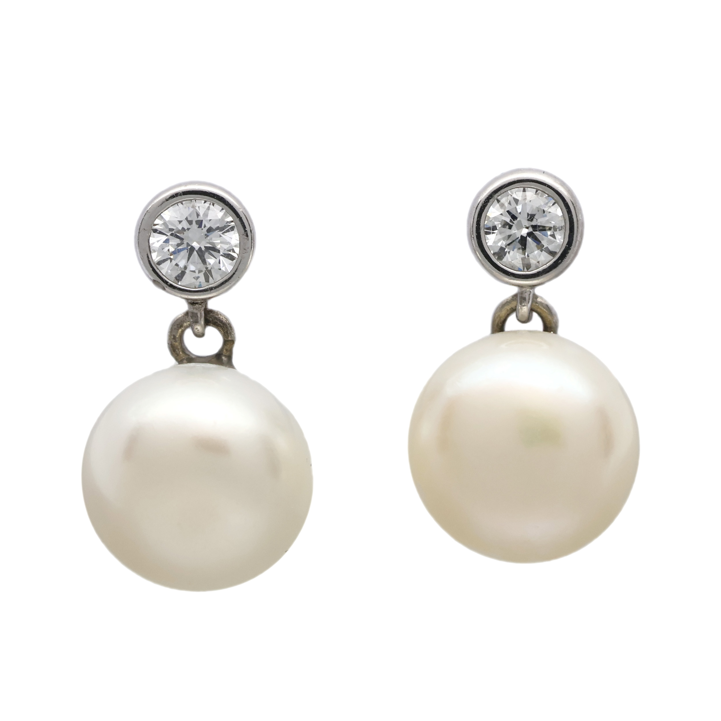 Zlaté náušnice s perlami a diamanty