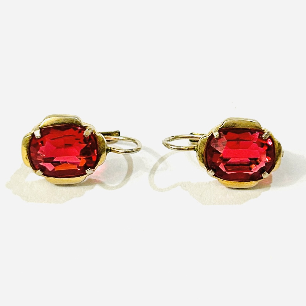 Stříbrné zlacené art-deco náušnice s červenými kameny