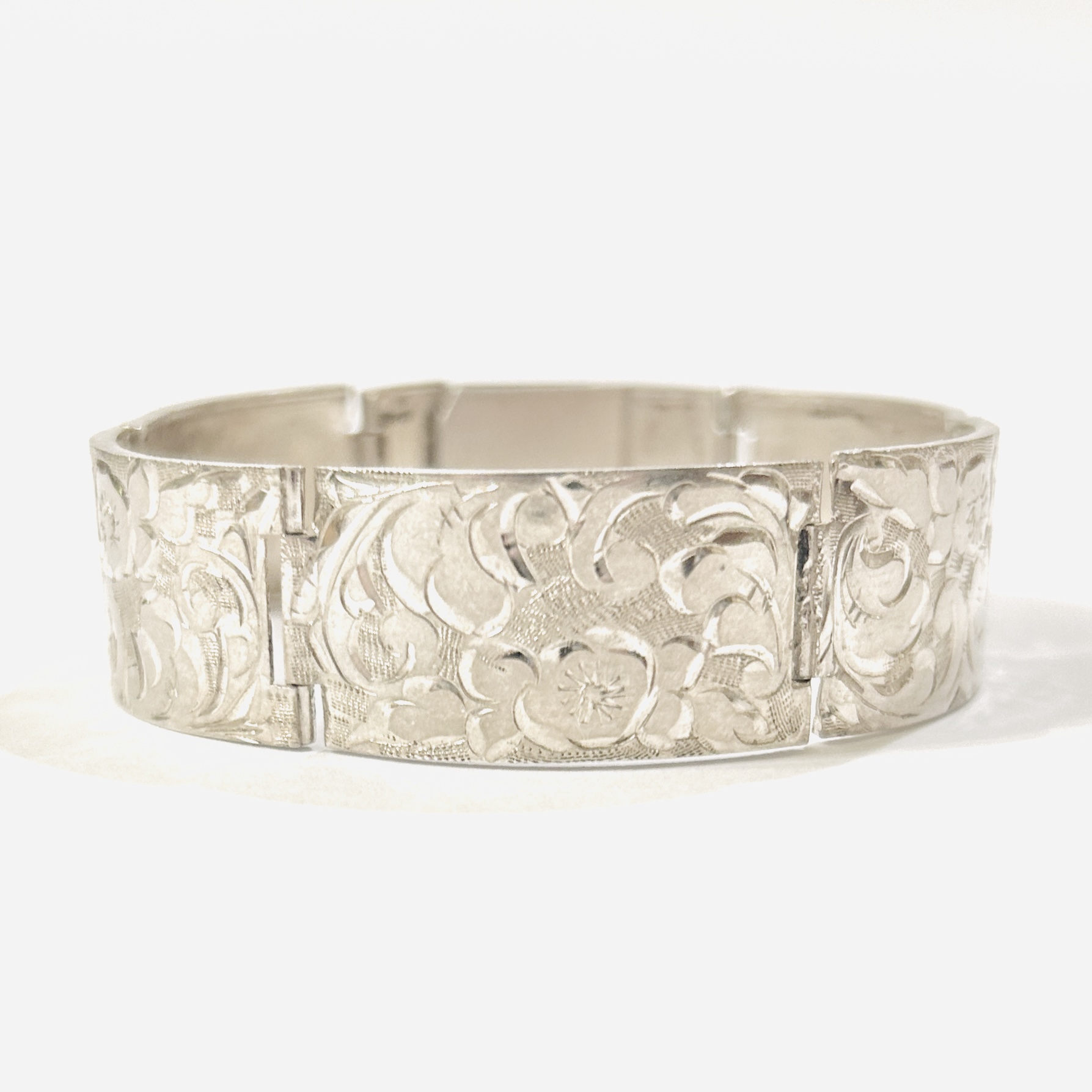 Stříbrný art-deco článkový náramek