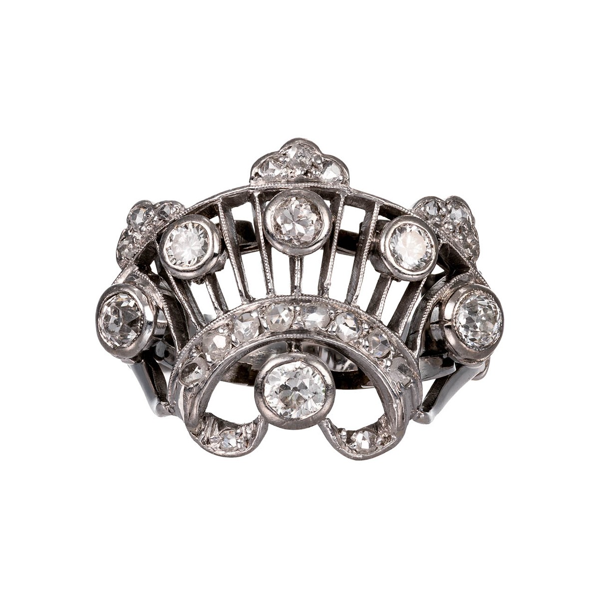 Zlatý prsten s přírodními diamanty