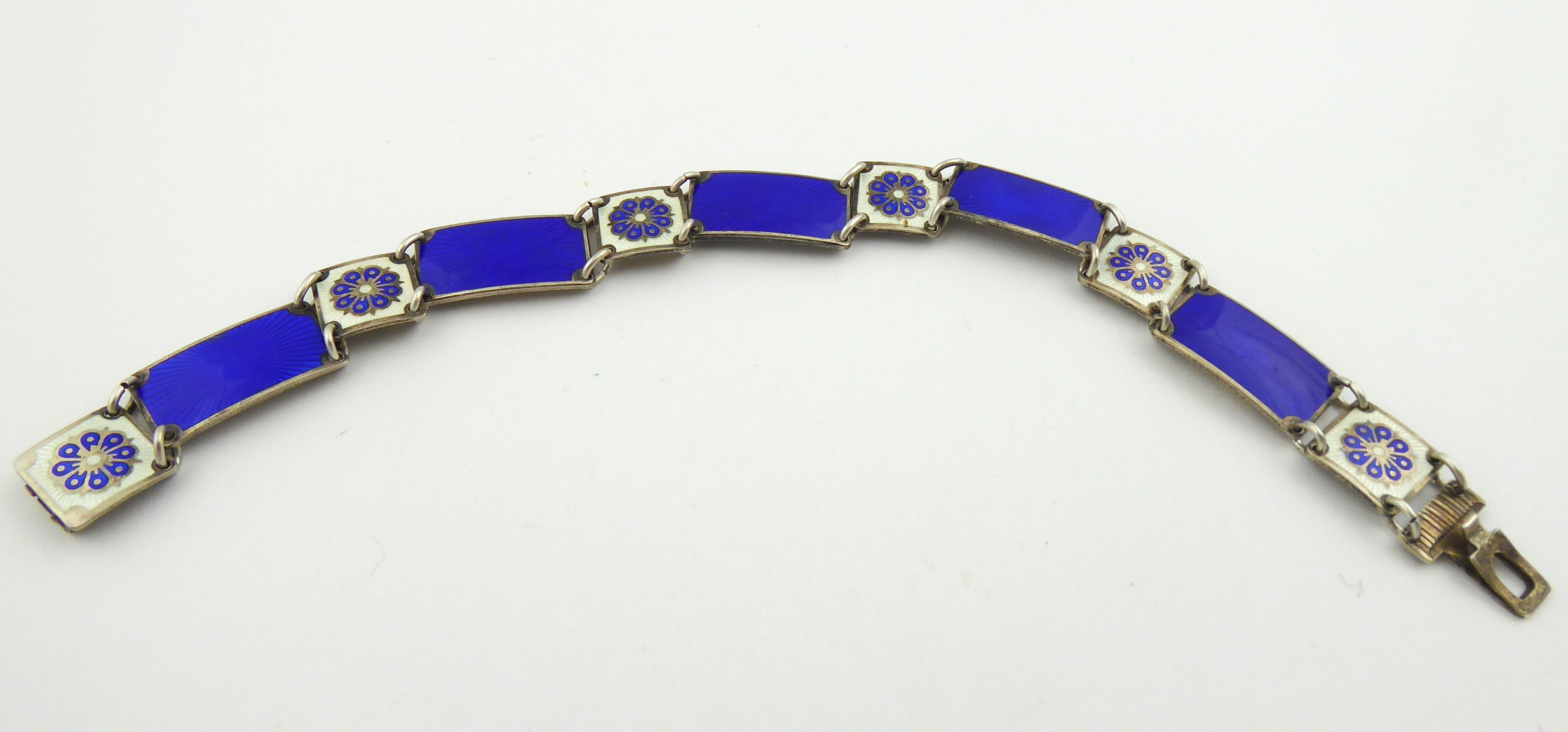 Stříbrný náramek s emaily – David Andersen, Oslo