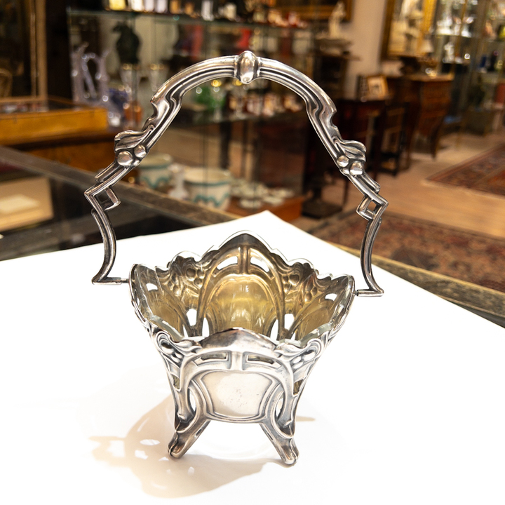 Stříbrný košíček