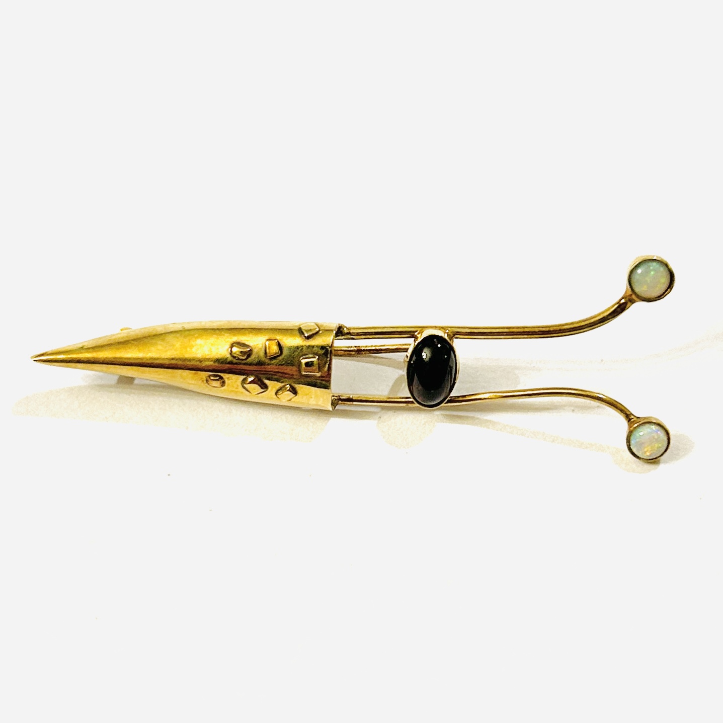 Zlatá autorská brož s opály a almandinem