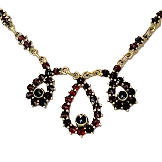 Granátový náhrdelník ve stříbře