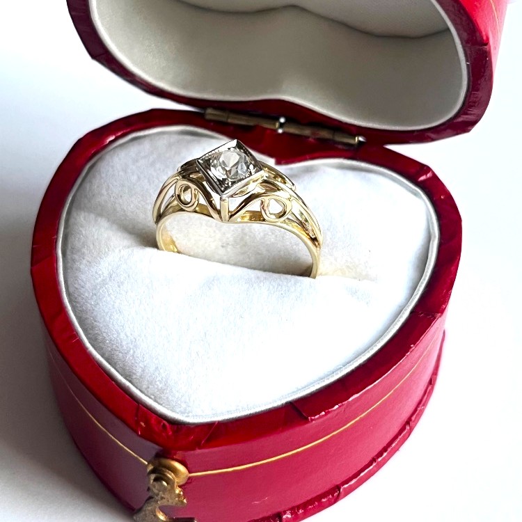 Starožitný zlatý prsten ze 14 kar zlata punc Čejka 2,73 gramů