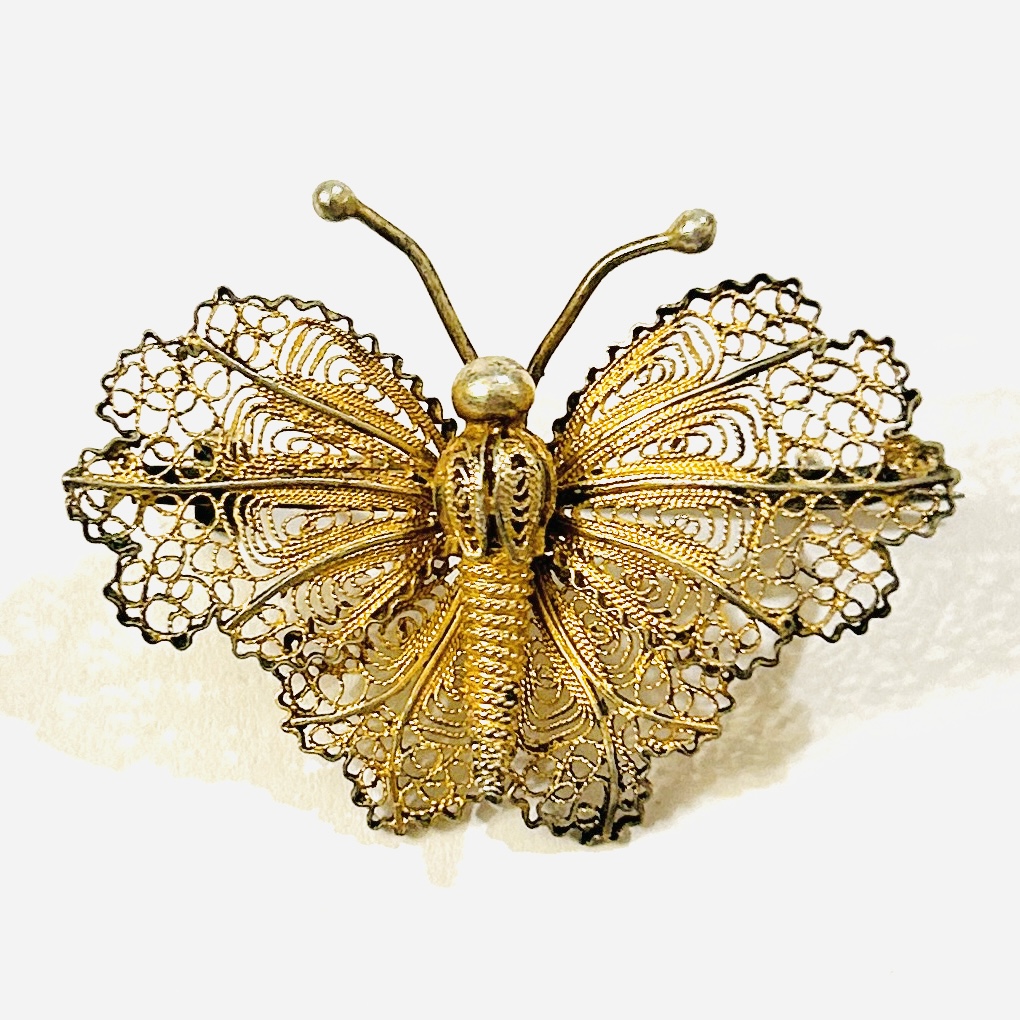 Stříbrná zlacená filigránová brož „motýl“