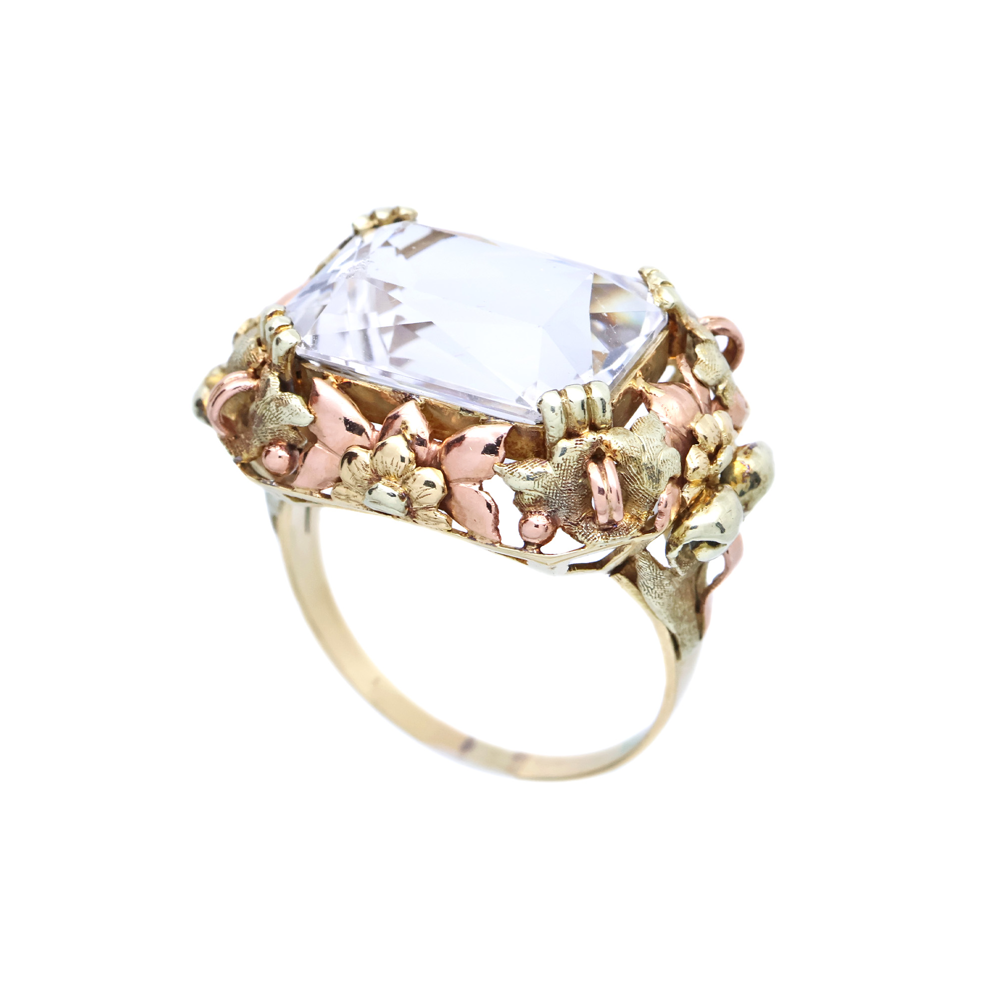 Zlatý prsten s křišťálem, punc lvíček