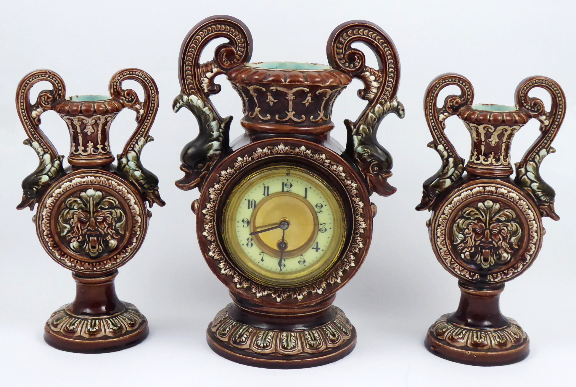 Keramické krbové hodiny s párovými vázami