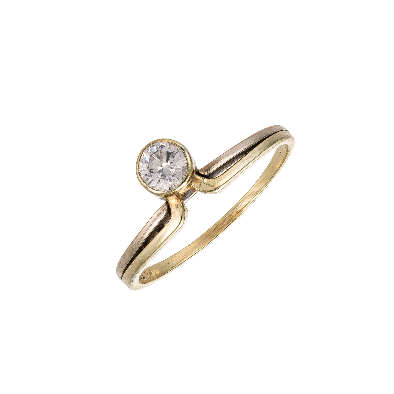 Zlatý prsten s přírodním diamantem