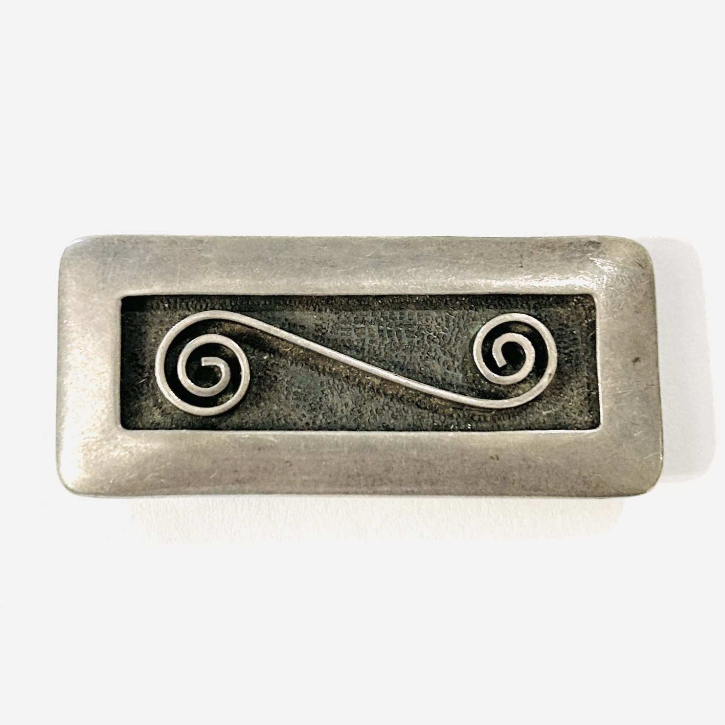 Stříbrná spona na pásek