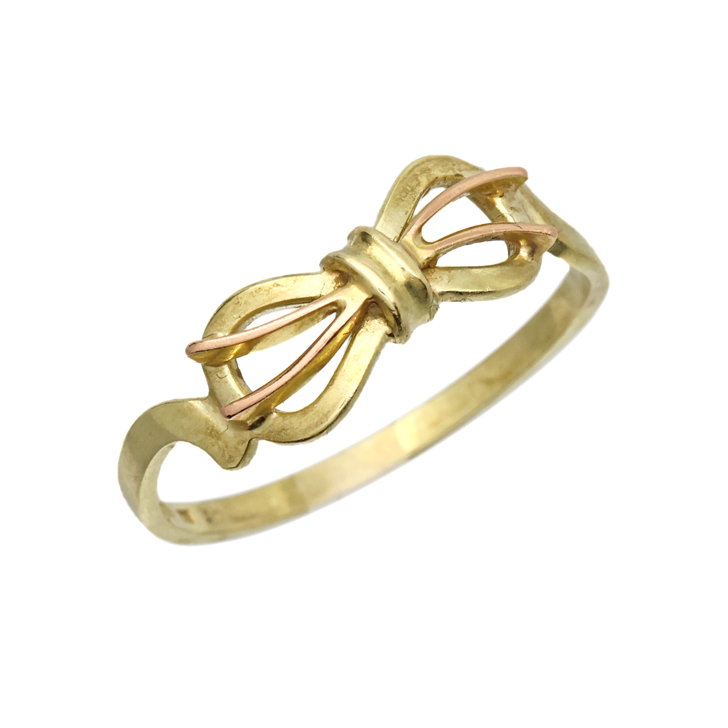 Zlatý prsten s mašličkou