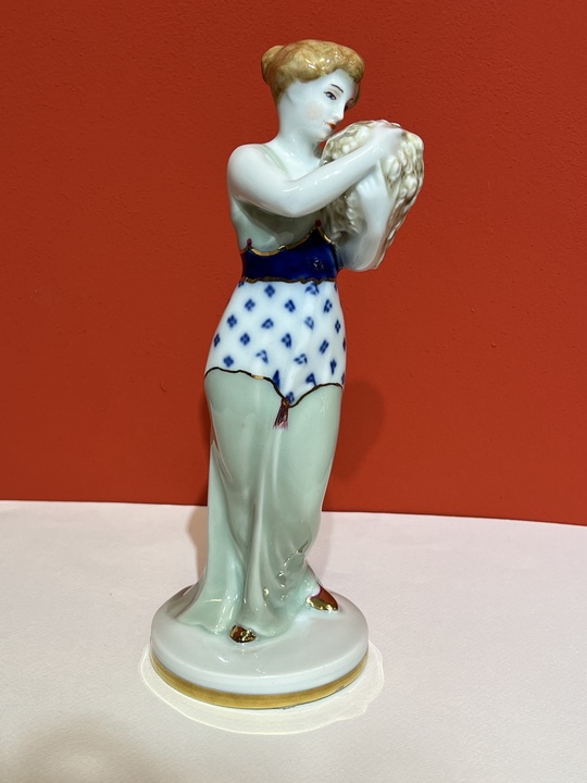 Březová – Pirkenhammer, Dáma s květinou