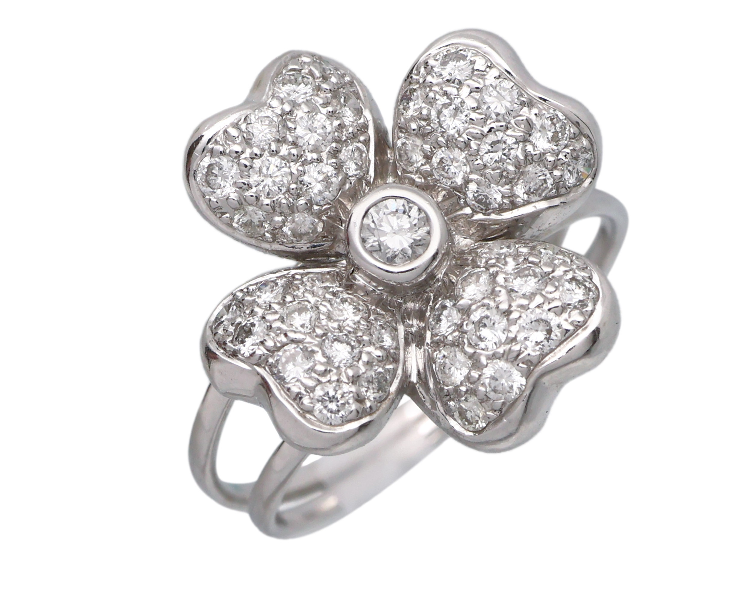 Zlatý prsten ve tvaru čtyřlístku s přírodními brilianty 0,40 ct