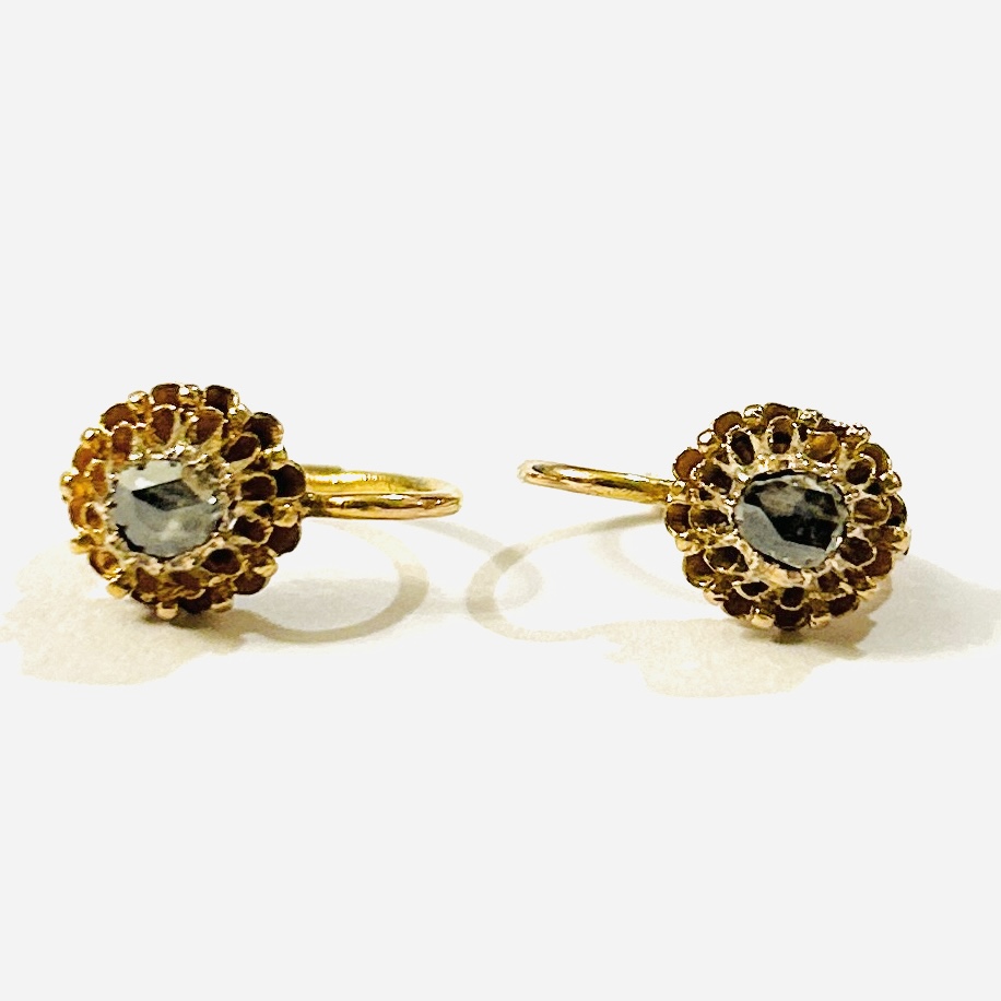 Zlaté starožitné náušnice s diamanty