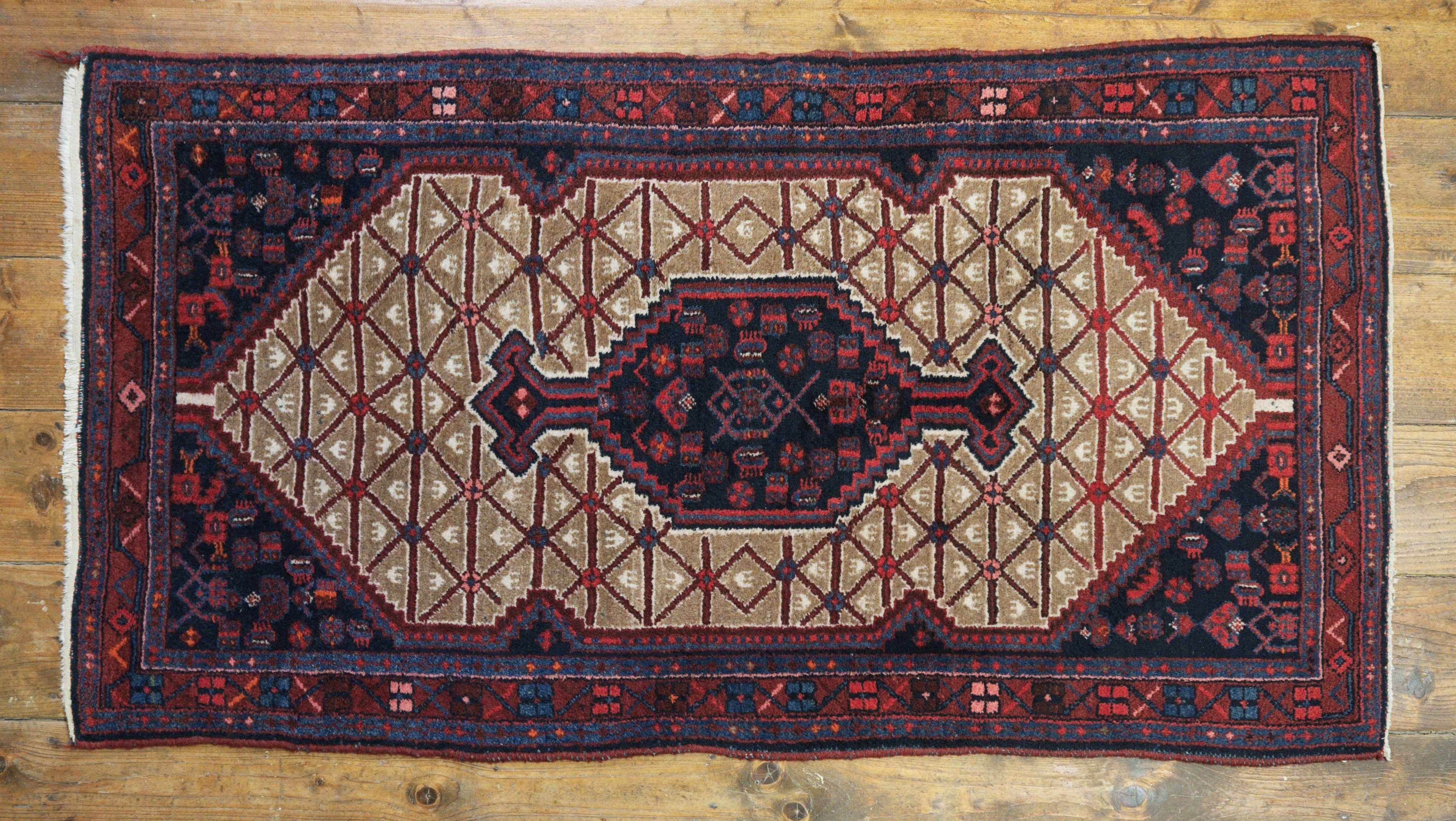 Perzský koberec Hamadan 198 X 108 cm