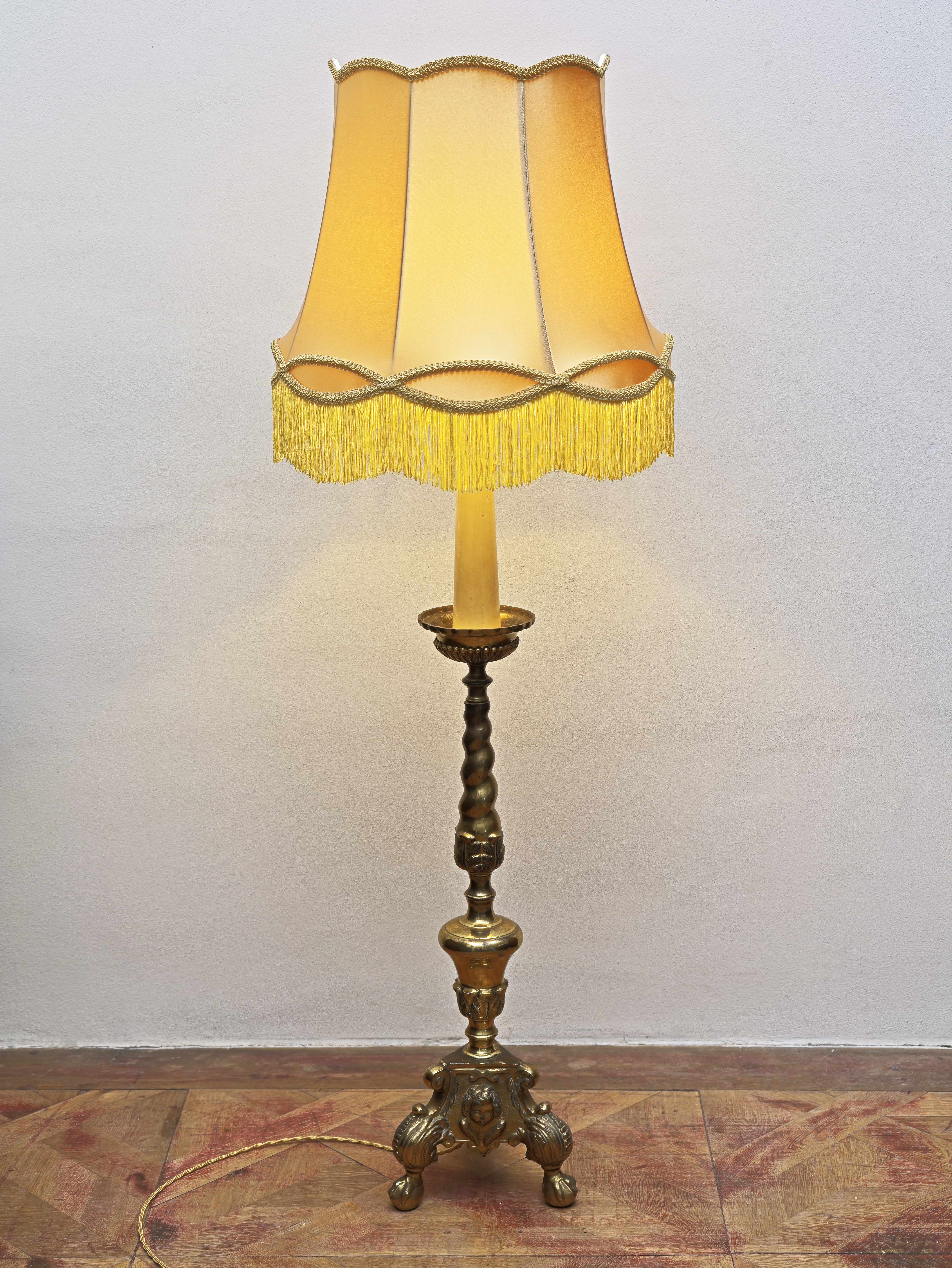 Starožitná neobarokní stojací lampa