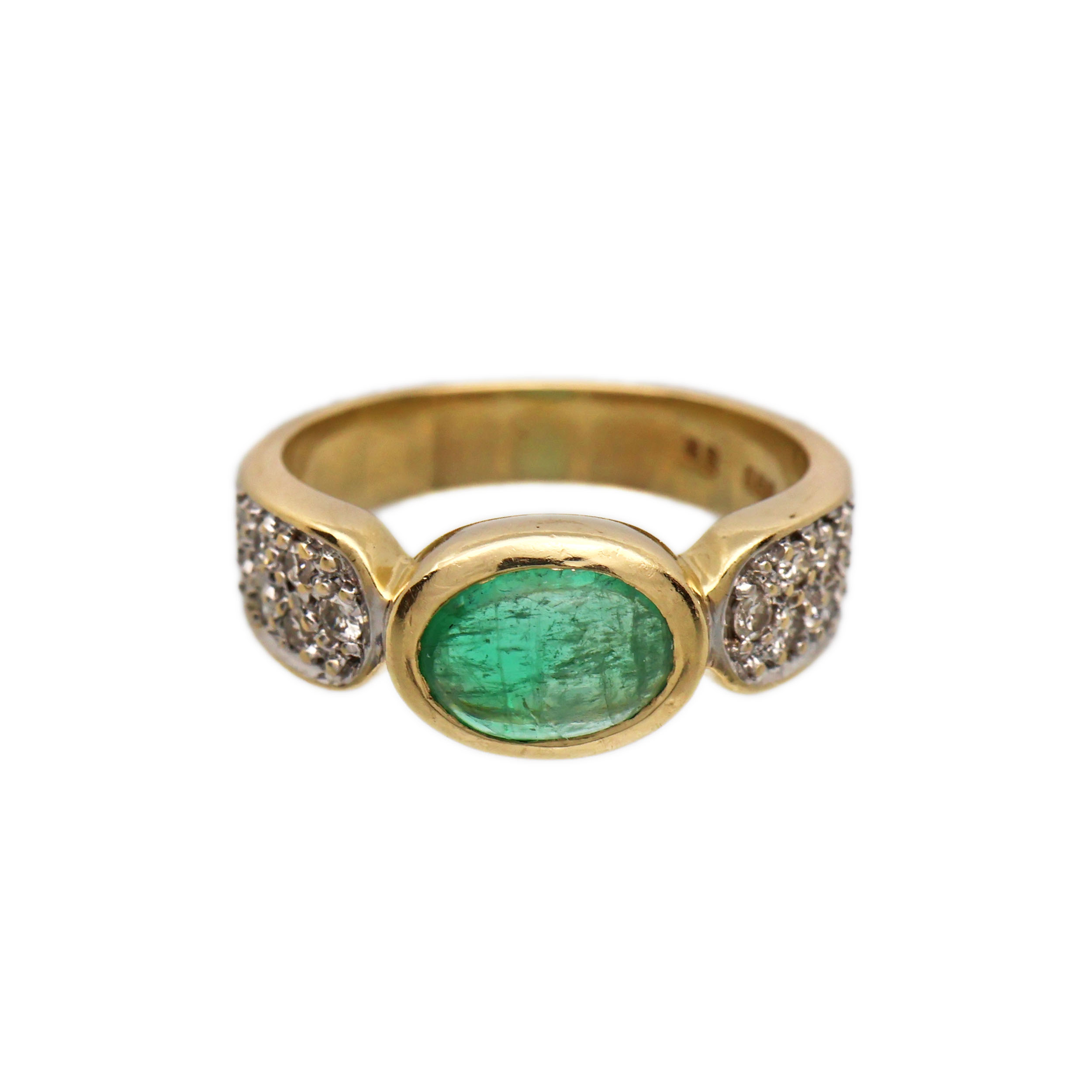 Zlatý prsten s přírodním smaragdem a brilianty